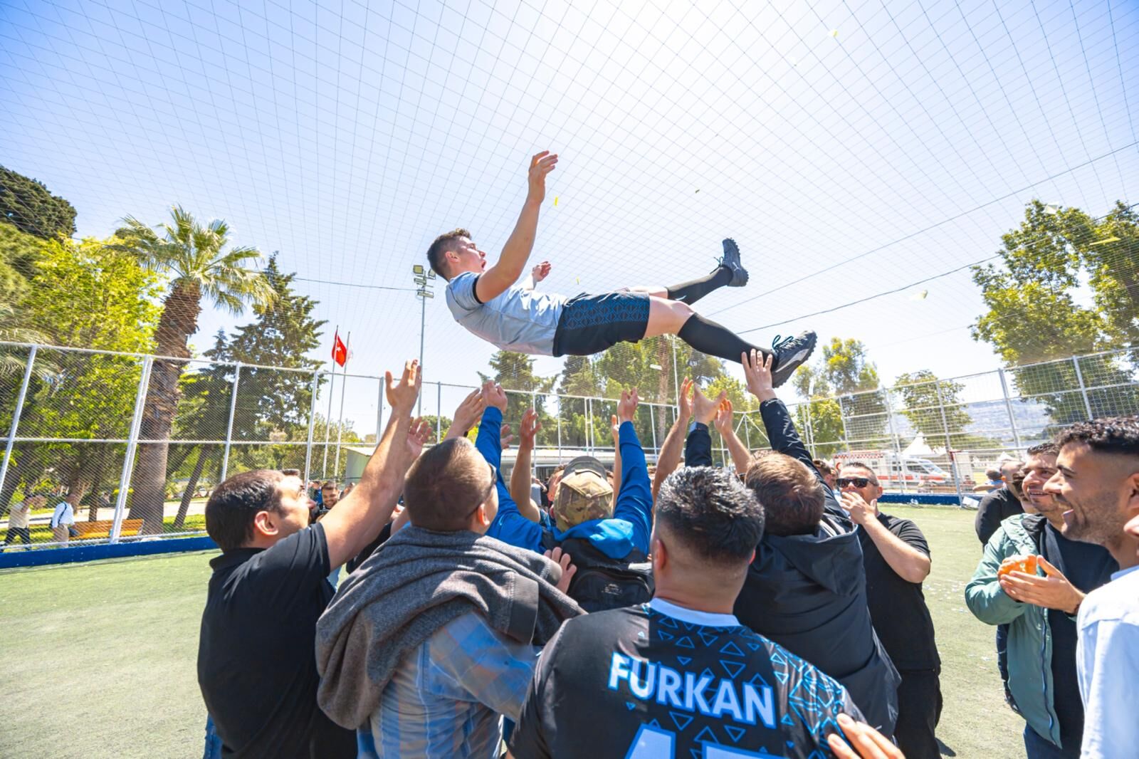 İtfaiyecilerden Anlamlı Turnuva (2)