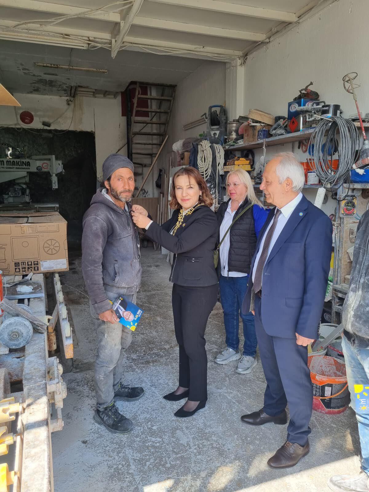 İyi Partili Ülkü Doğan Çeşme’de Sanayi Esnafının Sorunlarını Dinledi (1)