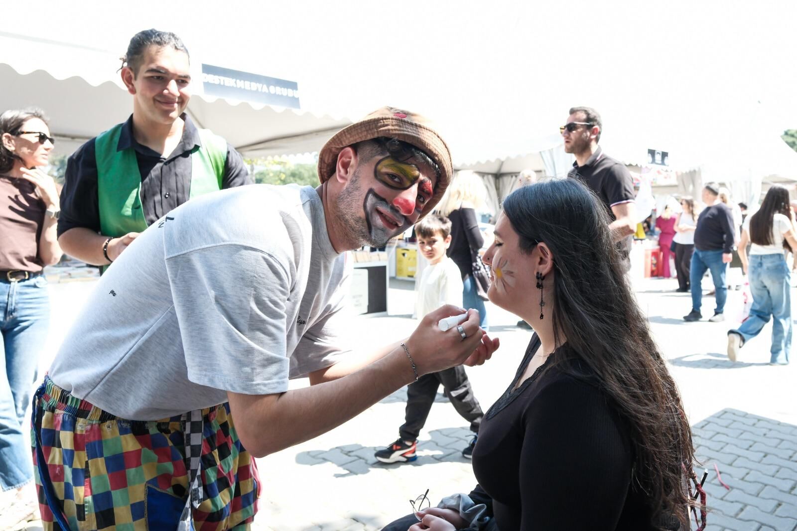 İzki̇tap Kültürpark’ta Edebiyatseverleri Ağırladı (7)