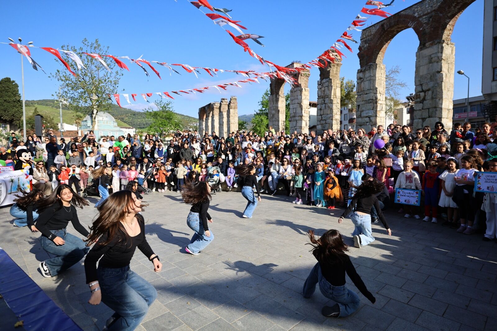 Izmir Çocuk Ve Gençlik Tiyatroları Festivali (3)