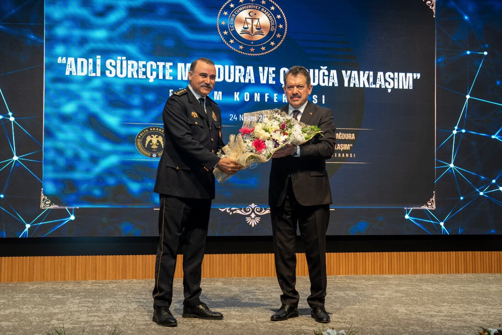 İzmi̇r Cumhuri̇yet Başsavciliği 2222