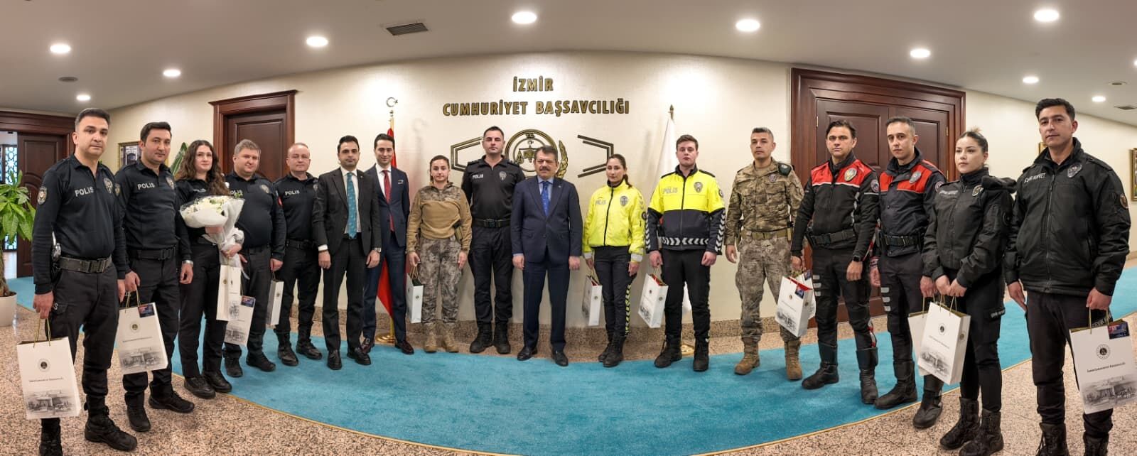 İzmir Cumhuriyet Başsavcısı Ali Yeldan 222