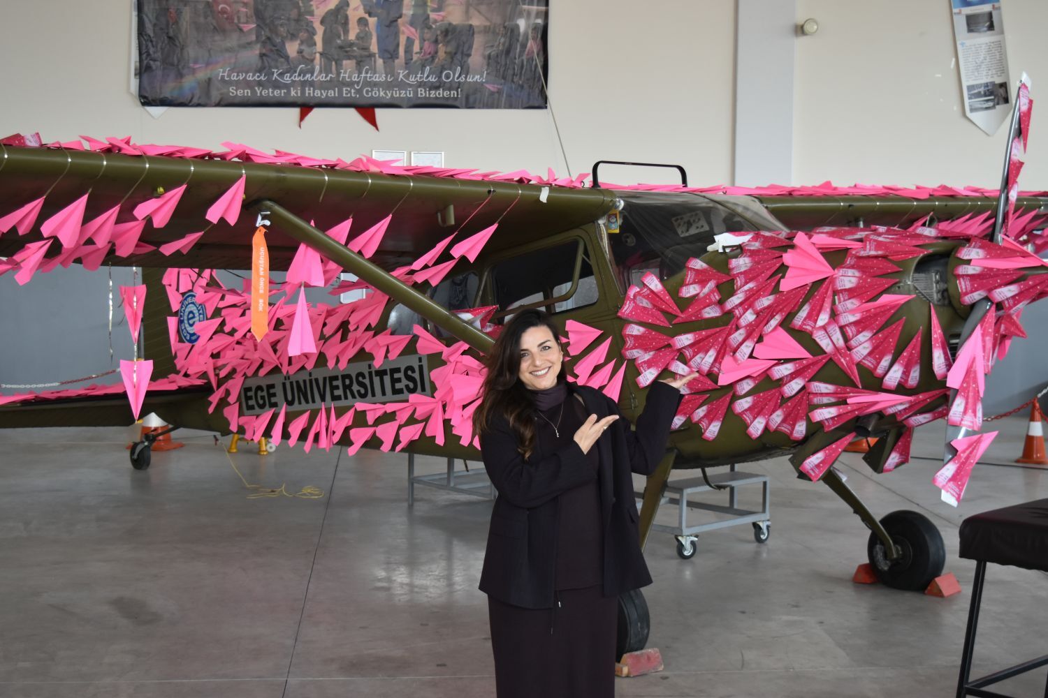 İzmir, Havacılık Alanında Kadınlara Duyarlılık Kapsamında Uluslararası Başarı Elde Ederek “Dünyanın Kadınlara En Duyarlı Havacılık Toplumu Şehri” Unvanını Kazandı (1)