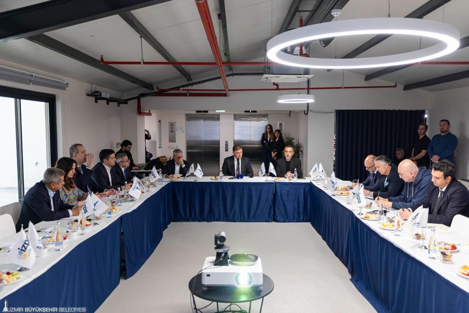 İzmir, Yapay Zekâ Ile Yatırım Ve Kalkınma Atağında 222