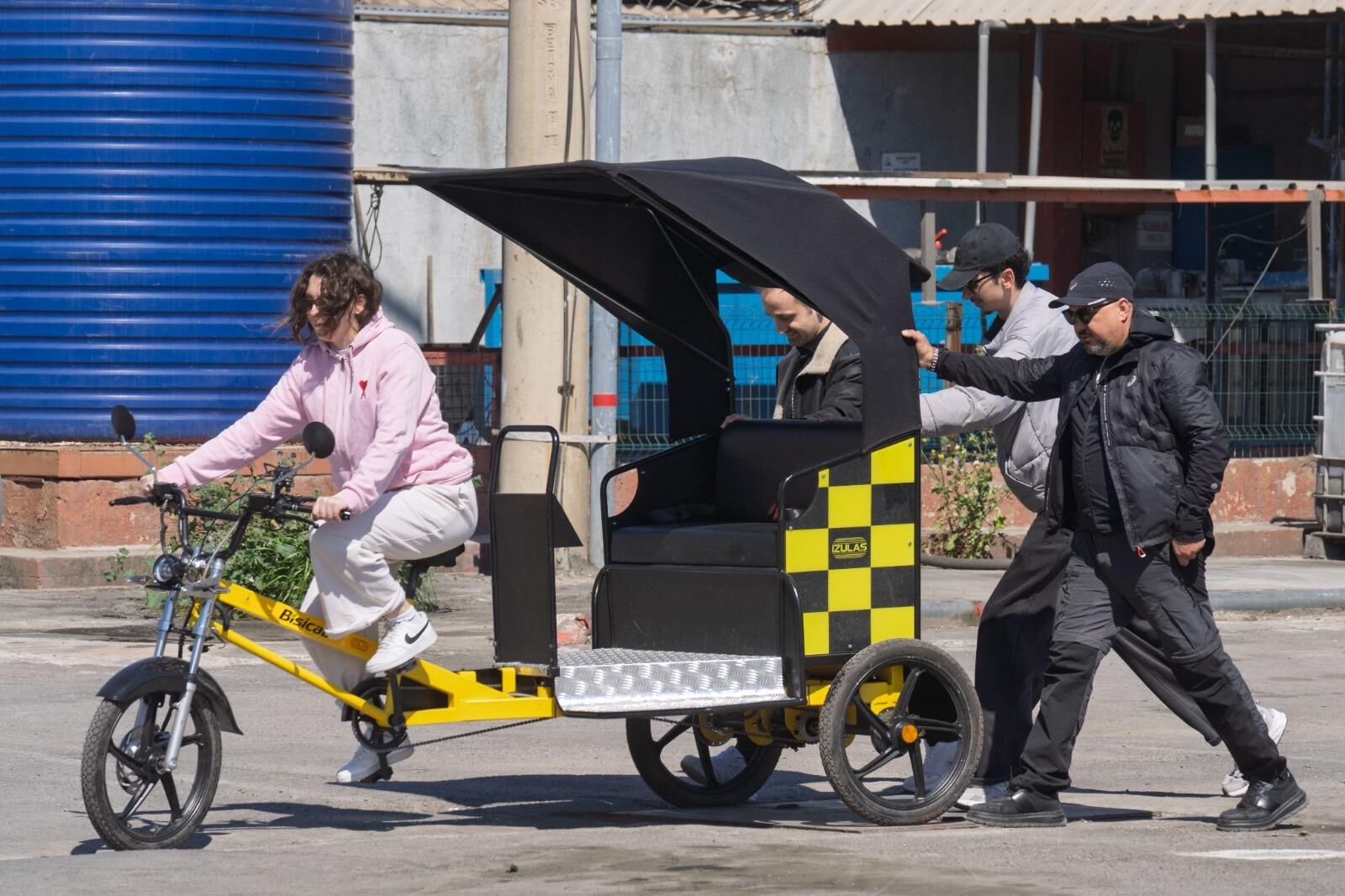 İzmir’de Bisicab Projesiyle Çevreci Ulaşım Dönemi Başlıyor (5)