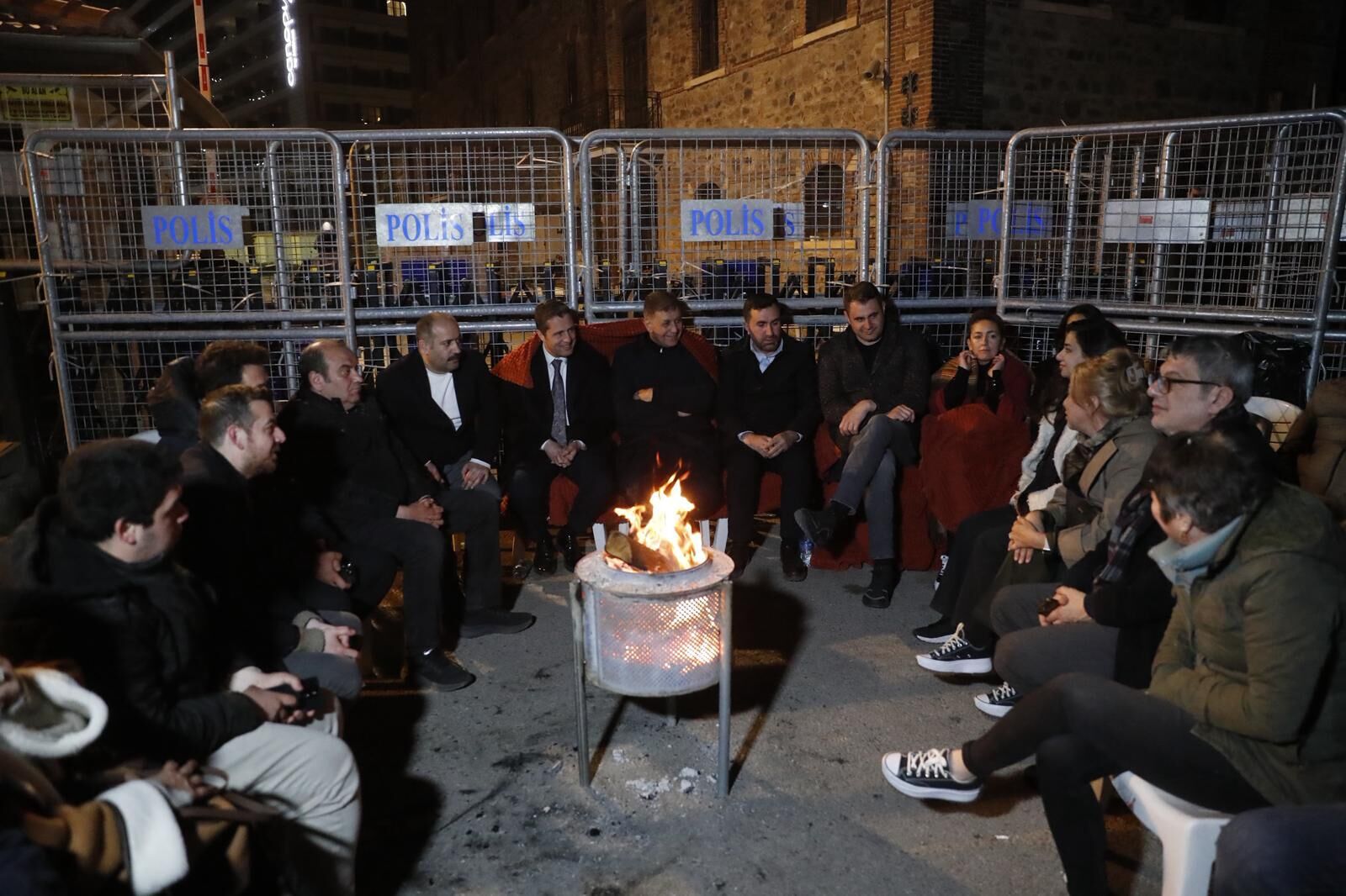 İzmir’de Meslek Fabrikası Binasına (3)