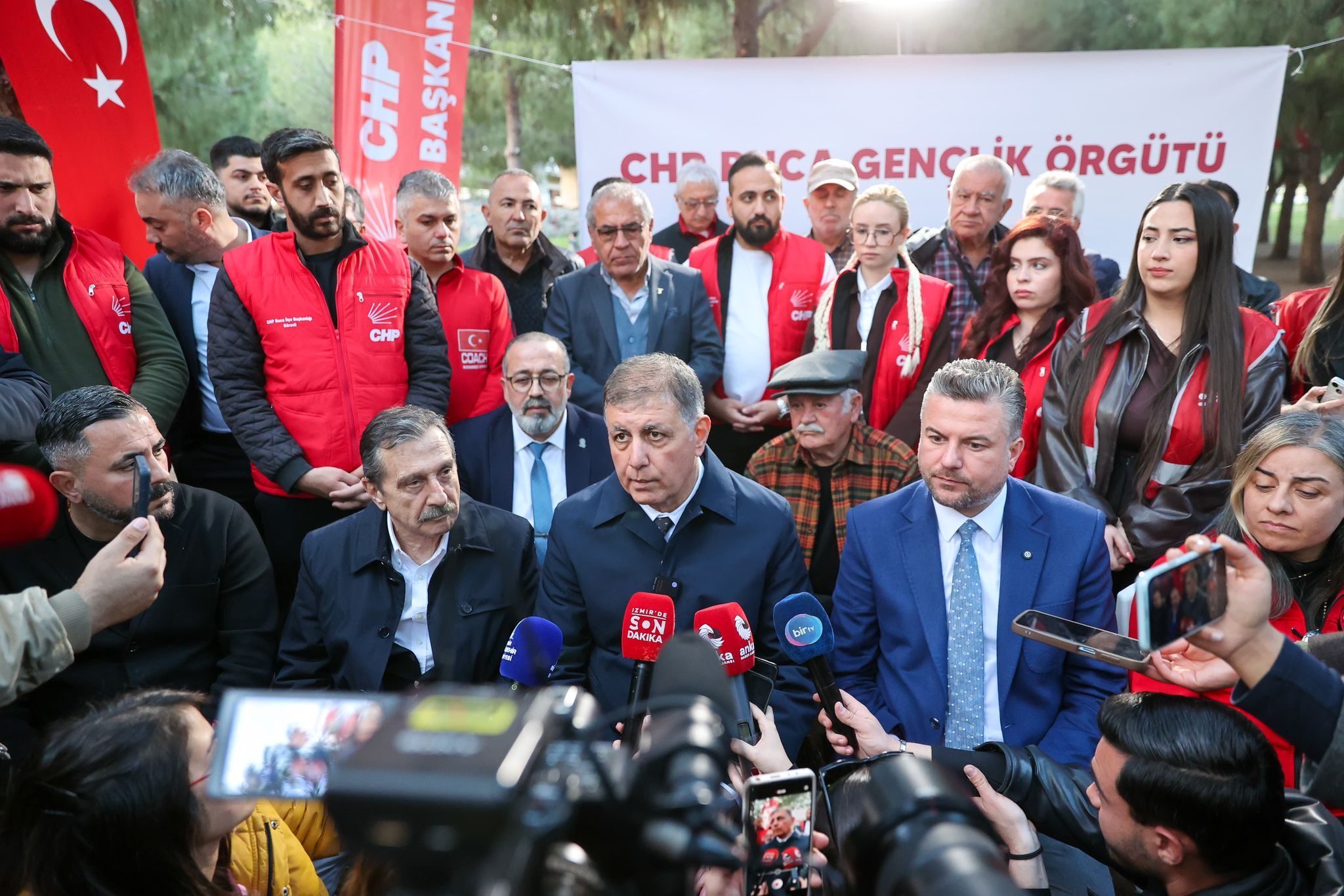 İzmir’de Meslek Fabrikası Için Kritik Nöbet Sürüyor (4)