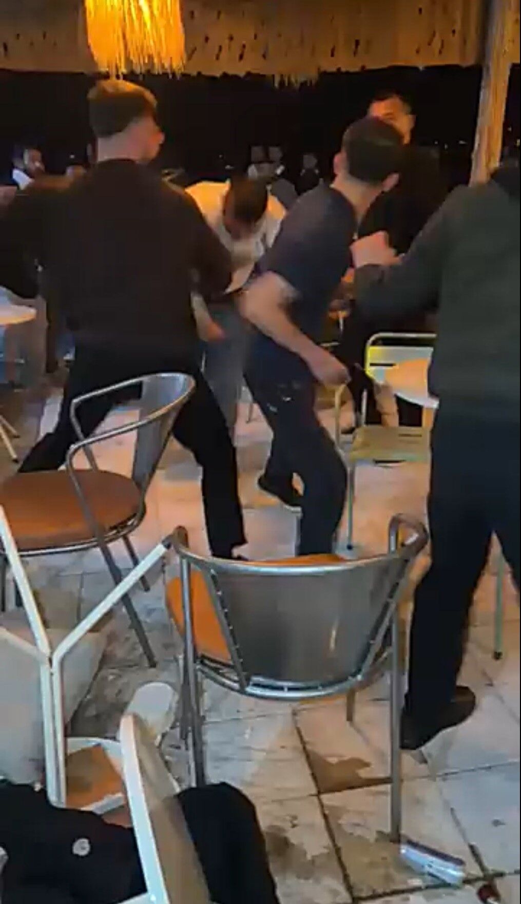 İzmir'de Meydan Savaşını Aratmayan Kavga! 6 Tutuklama (1)-1