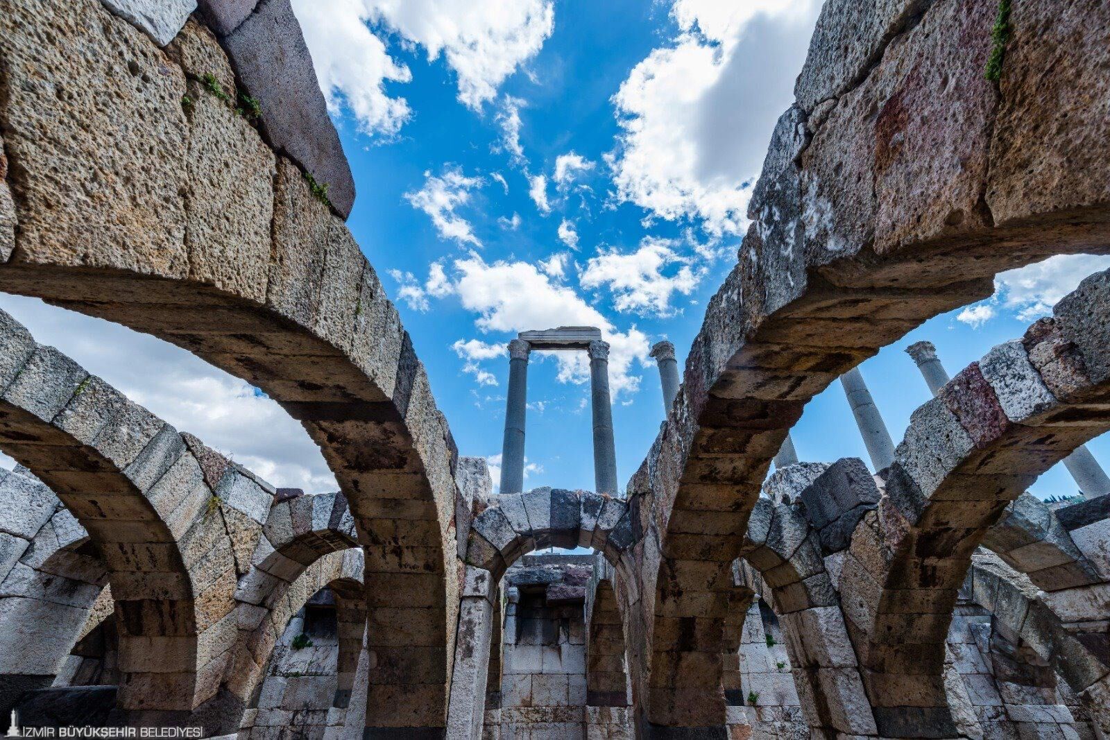 İzmir’in 8 Bin 500 Yıllık Hazinesi Masaya Yatırıldı (3)