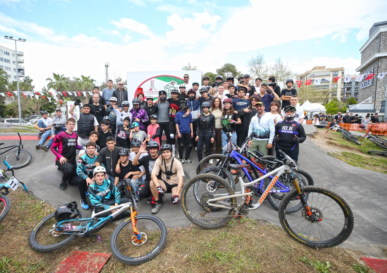 İzmir’in Karşıyaka Ilçesinde Düzenlenen Pump (7)