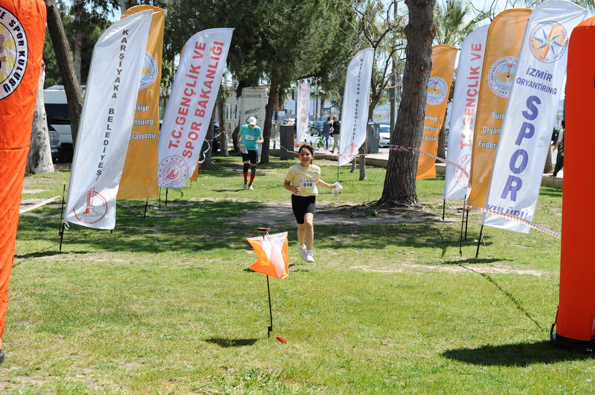 Karşıyaka’da Oryantiring Rüzgarı Bayram Coşkusu Sporla Taçlandı! (7)