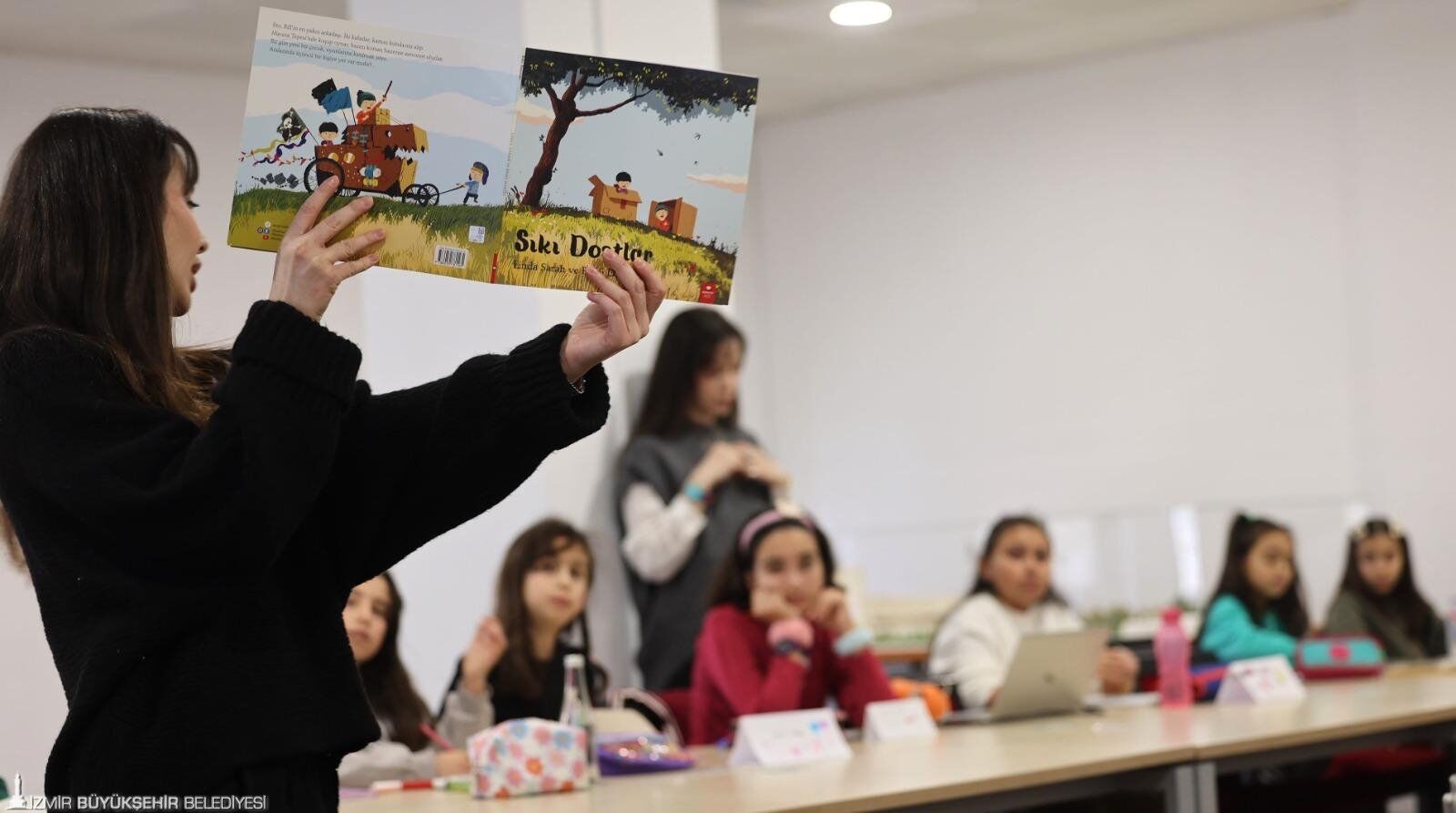 Kendileri Küçük, Hayalleri Büyük 111