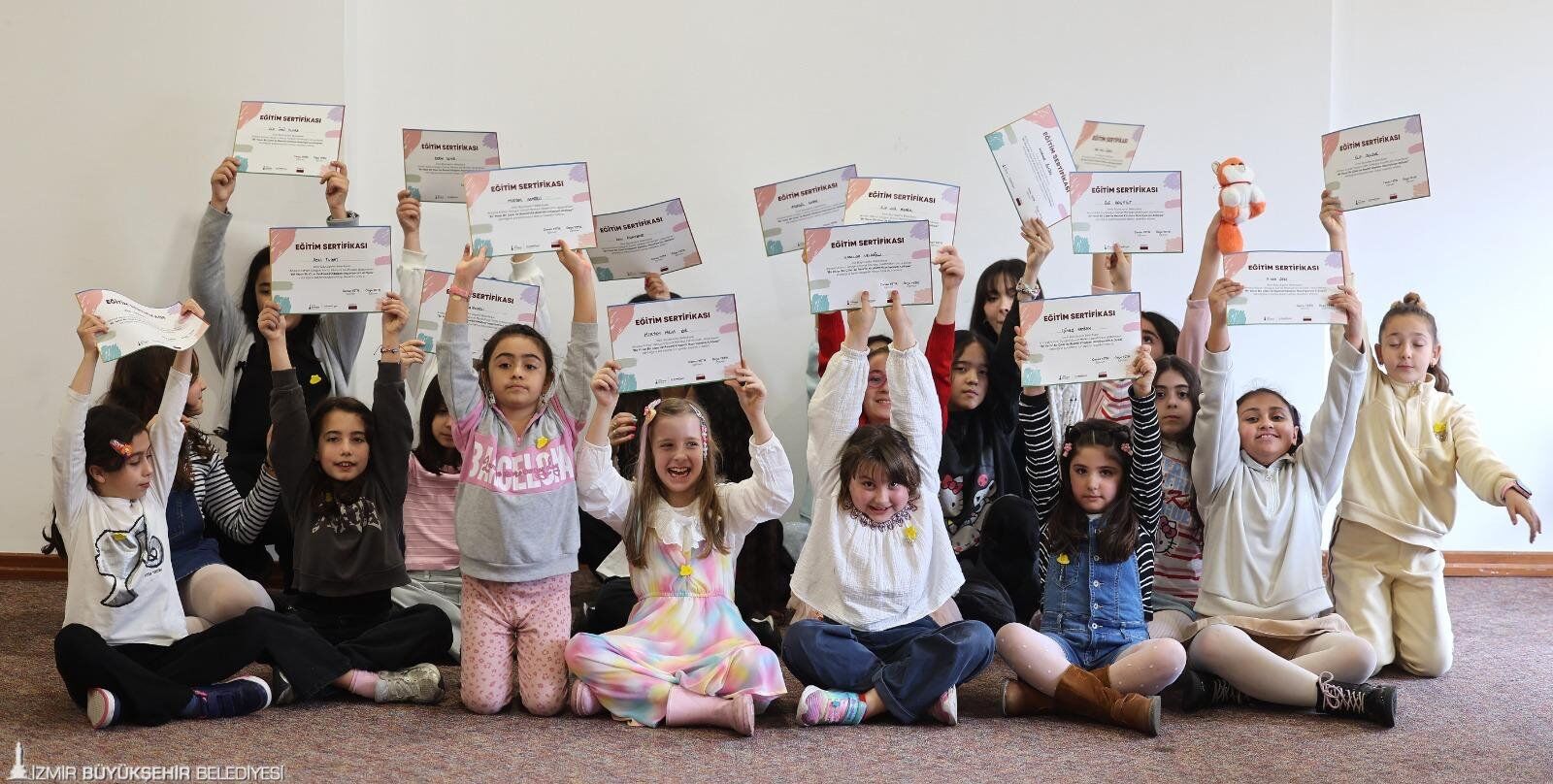 Kendileri Küçük, Hayalleri Büyük 222