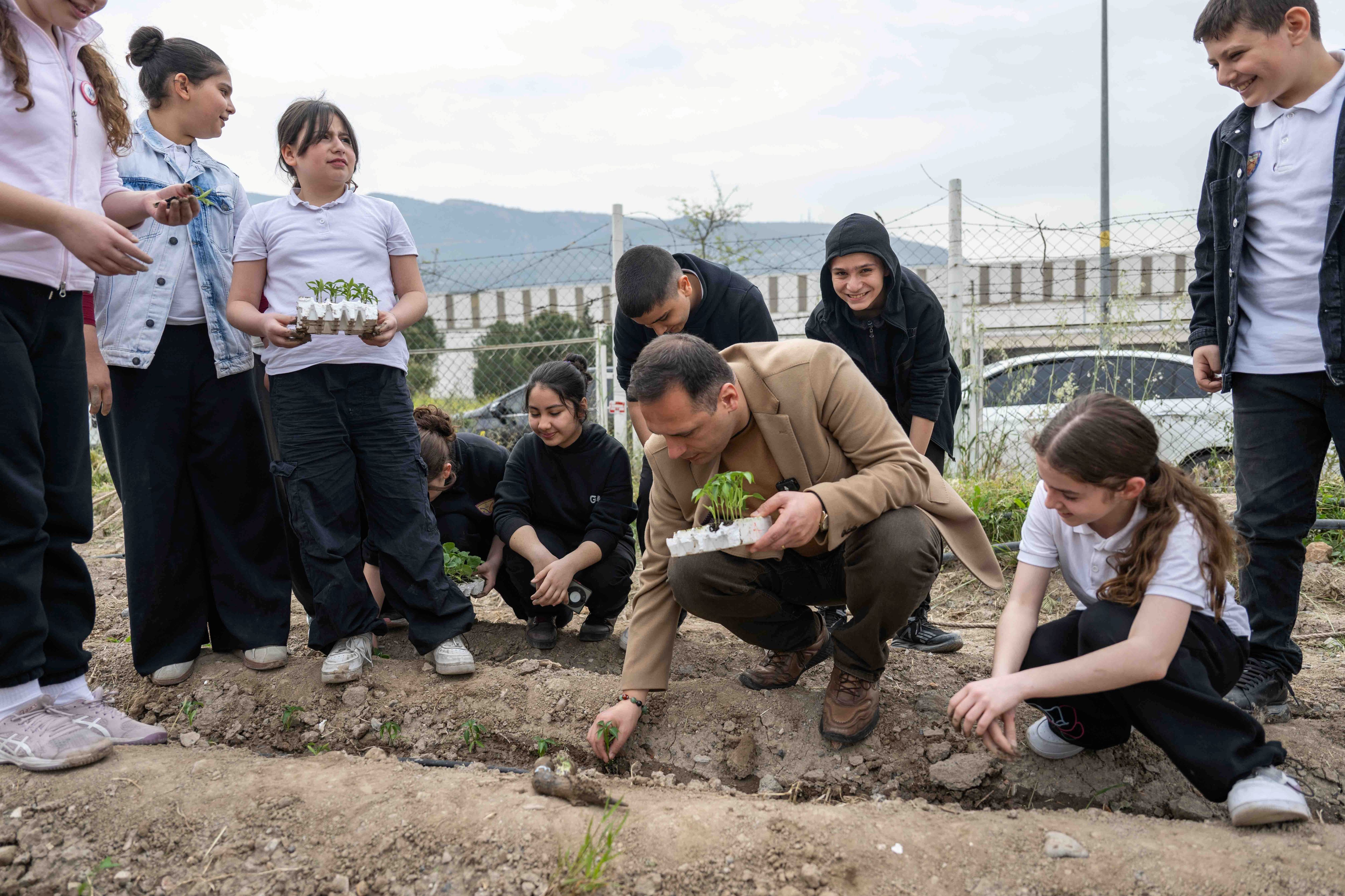 Kent Bostanlarında Yaz Sezonu Başladı (4)