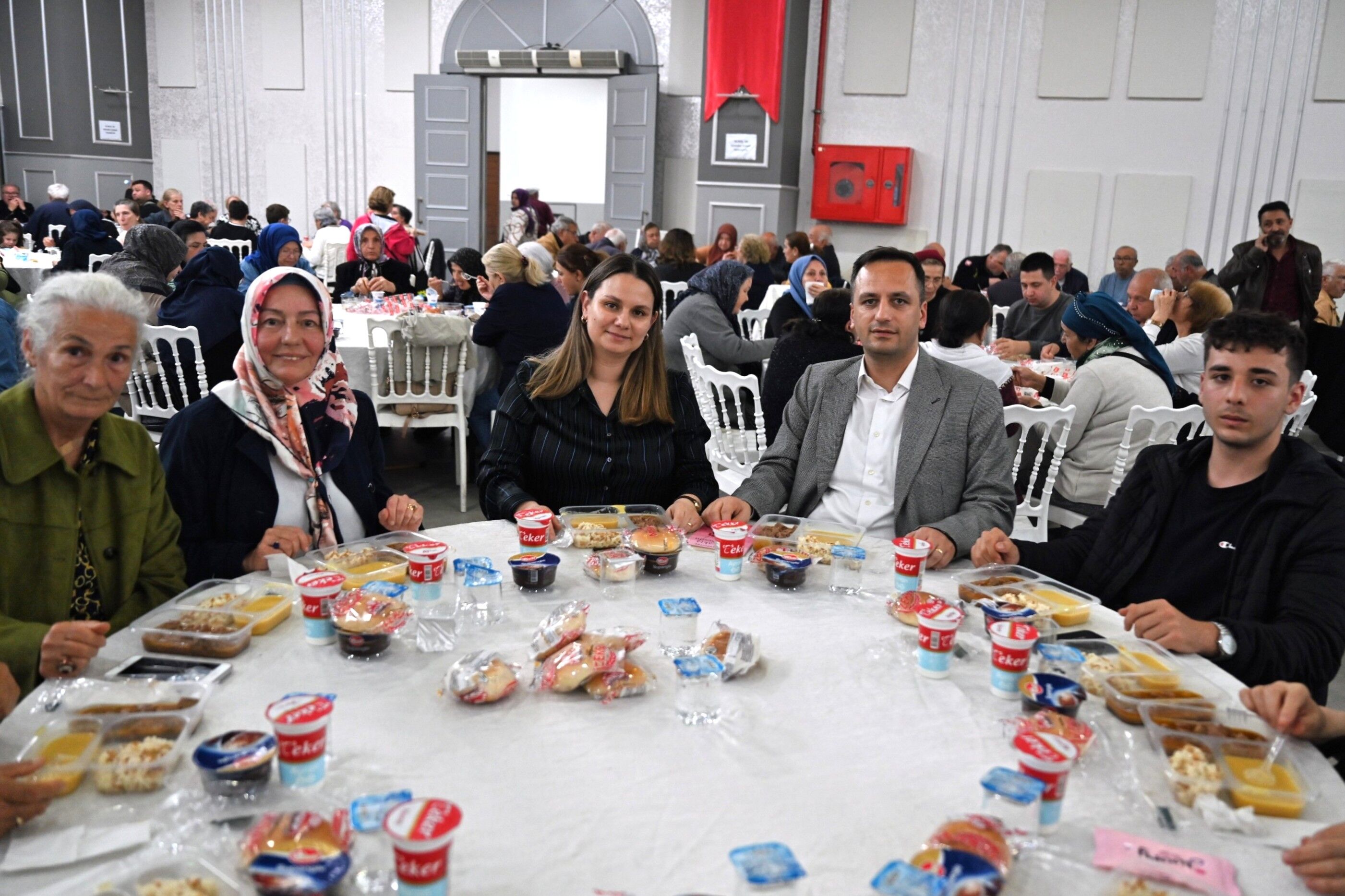 Kent Kasap’tan Yararlanan Aileler Dayanışma Yemeğinde Buluştu (3)