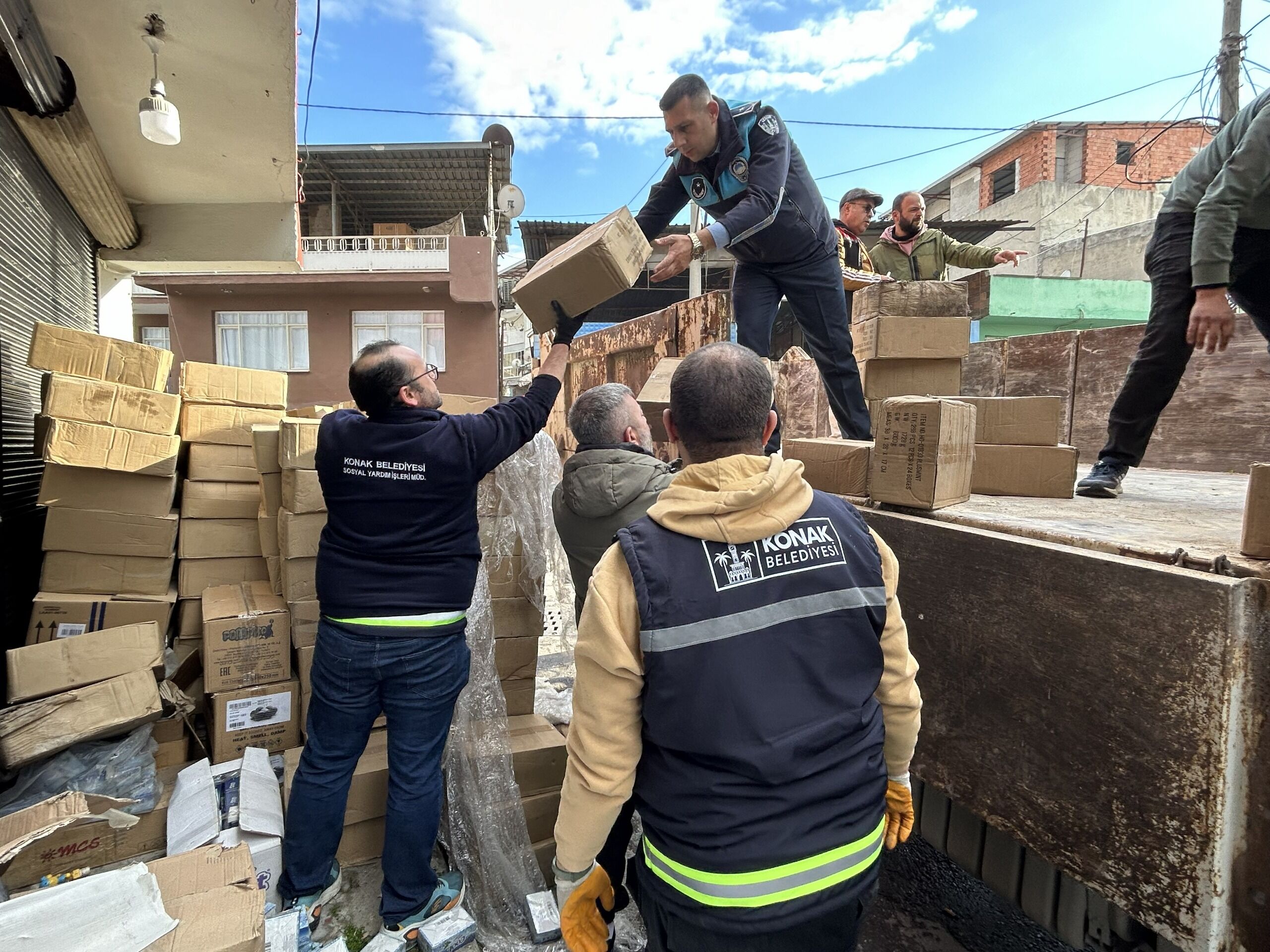 Konak Zabıtası, Halk Sağlığını Hiçe Sayanlara Geçit Vermedi (5) (1)