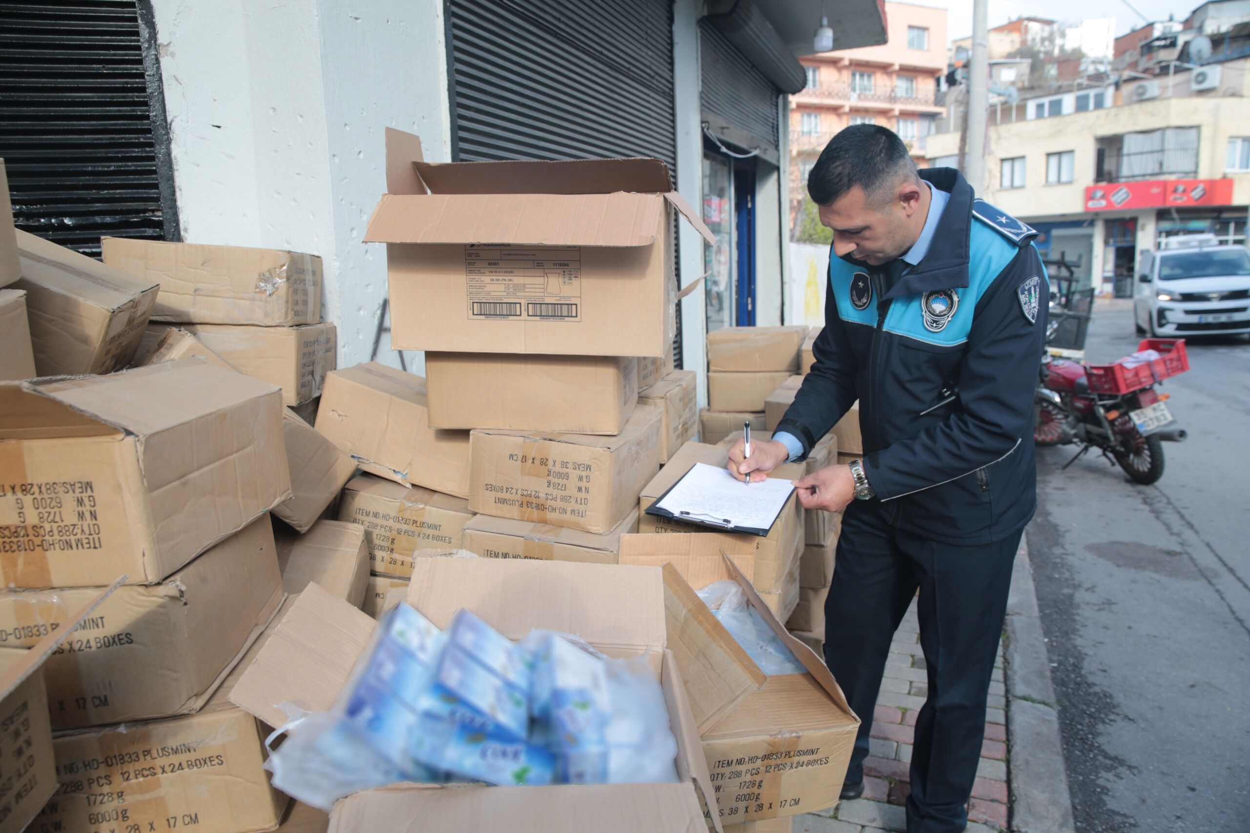 Konak Zabıtası, Halk Sağlığını Hiçe Sayanlara Geçit Vermedi (6) (1)