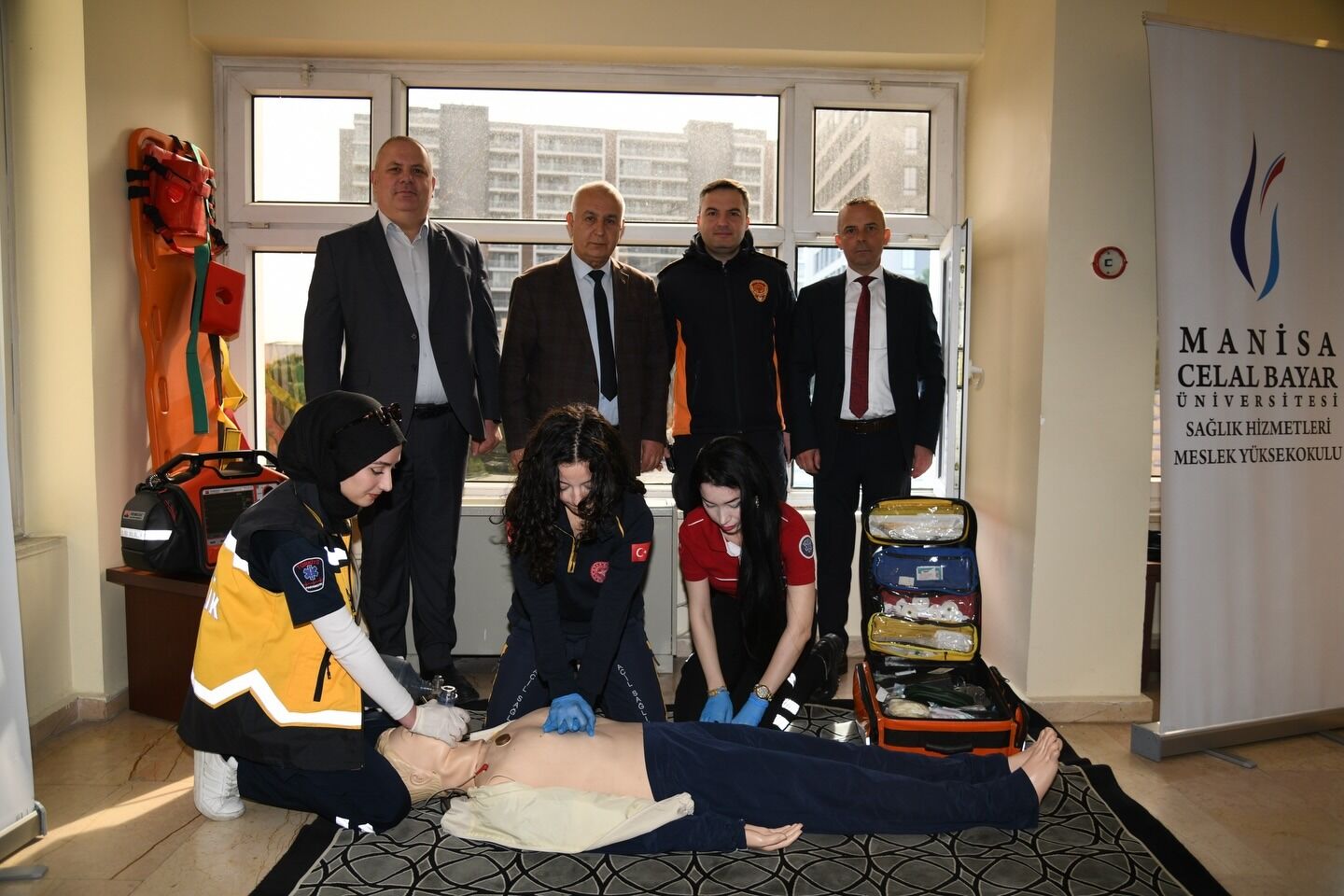 Manisa Büyükşehir’den “Afetlerde İnsan Olmak” Sempozyumuna Destek (9)