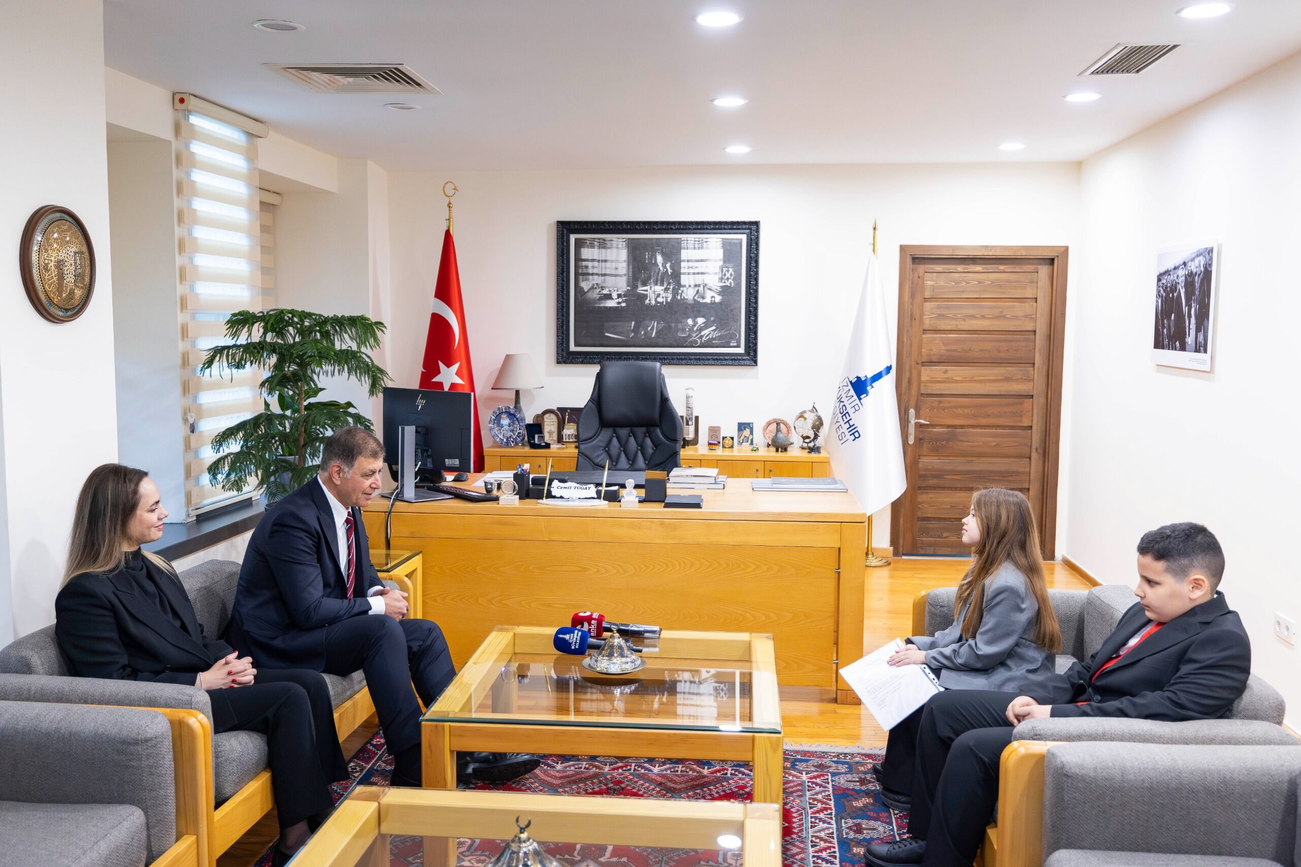 Meryem Ve Aras’tan 23 Nisan’da Güvenli Gelecek Mesajı (4)