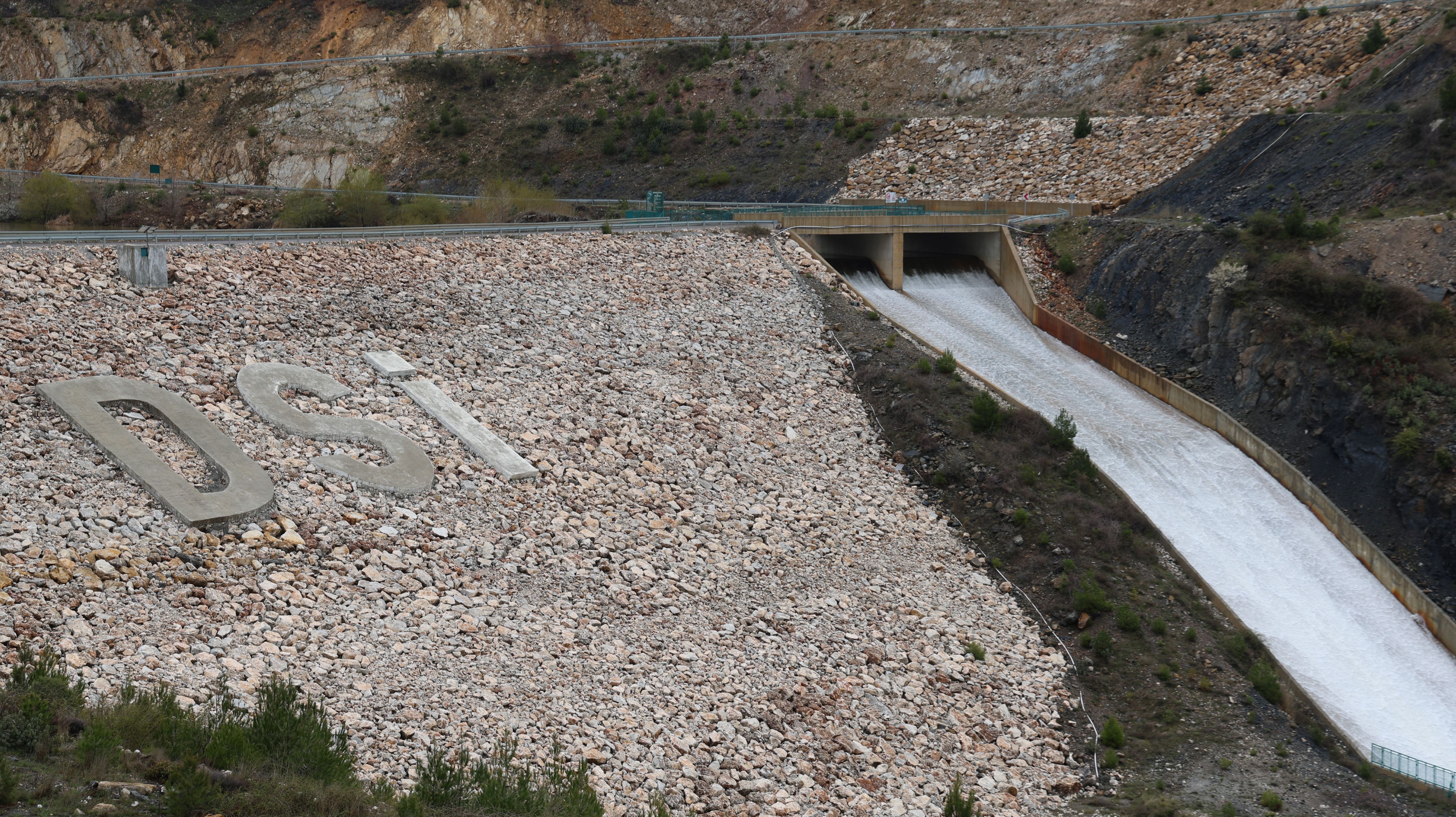 Muğla’da Kozağaç Barajı Dolusavak Seviyesine Ulaştı (1)-1