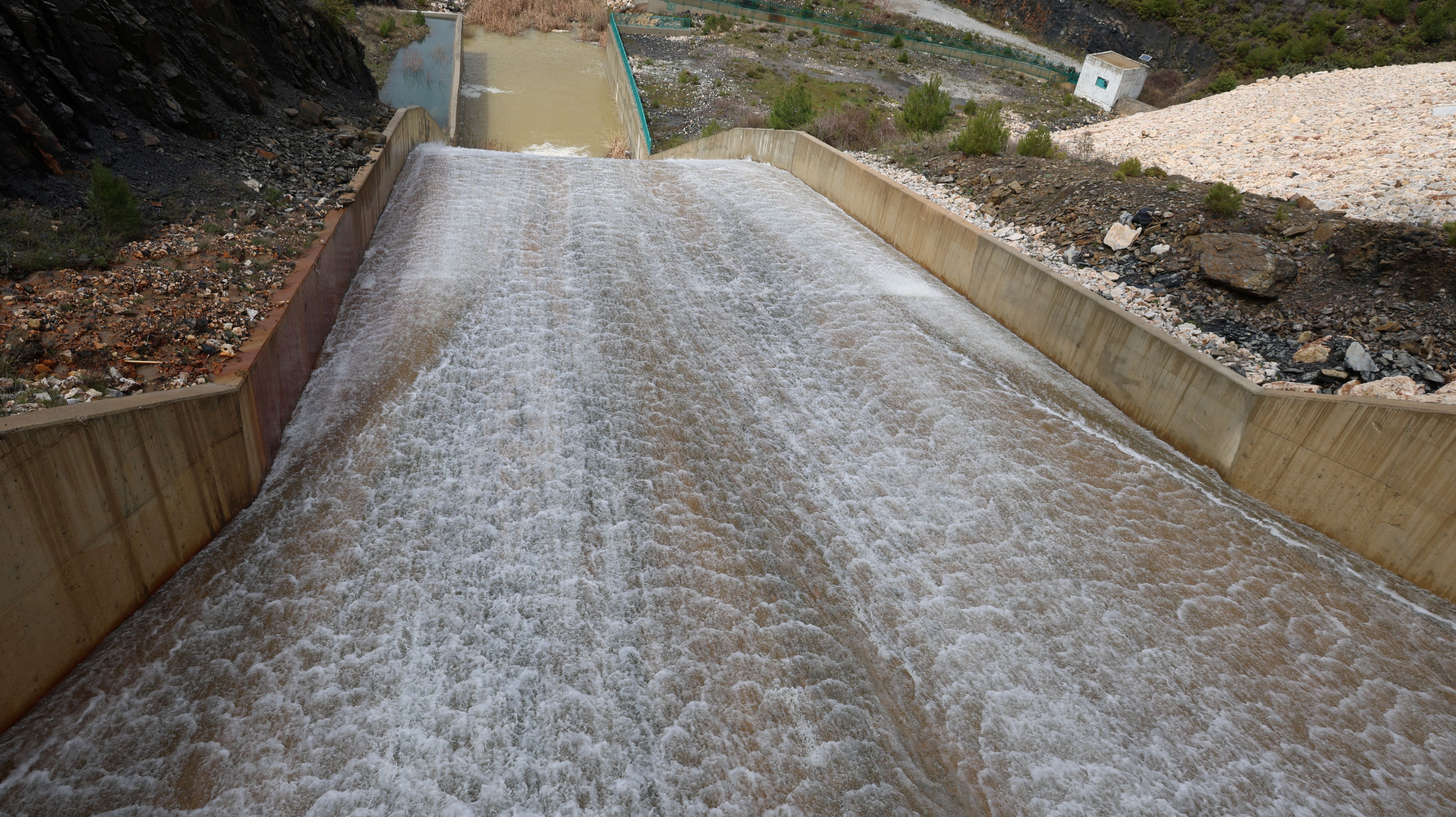 Muğla’da Kozağaç Barajı Dolusavak Seviyesine Ulaştı (2)