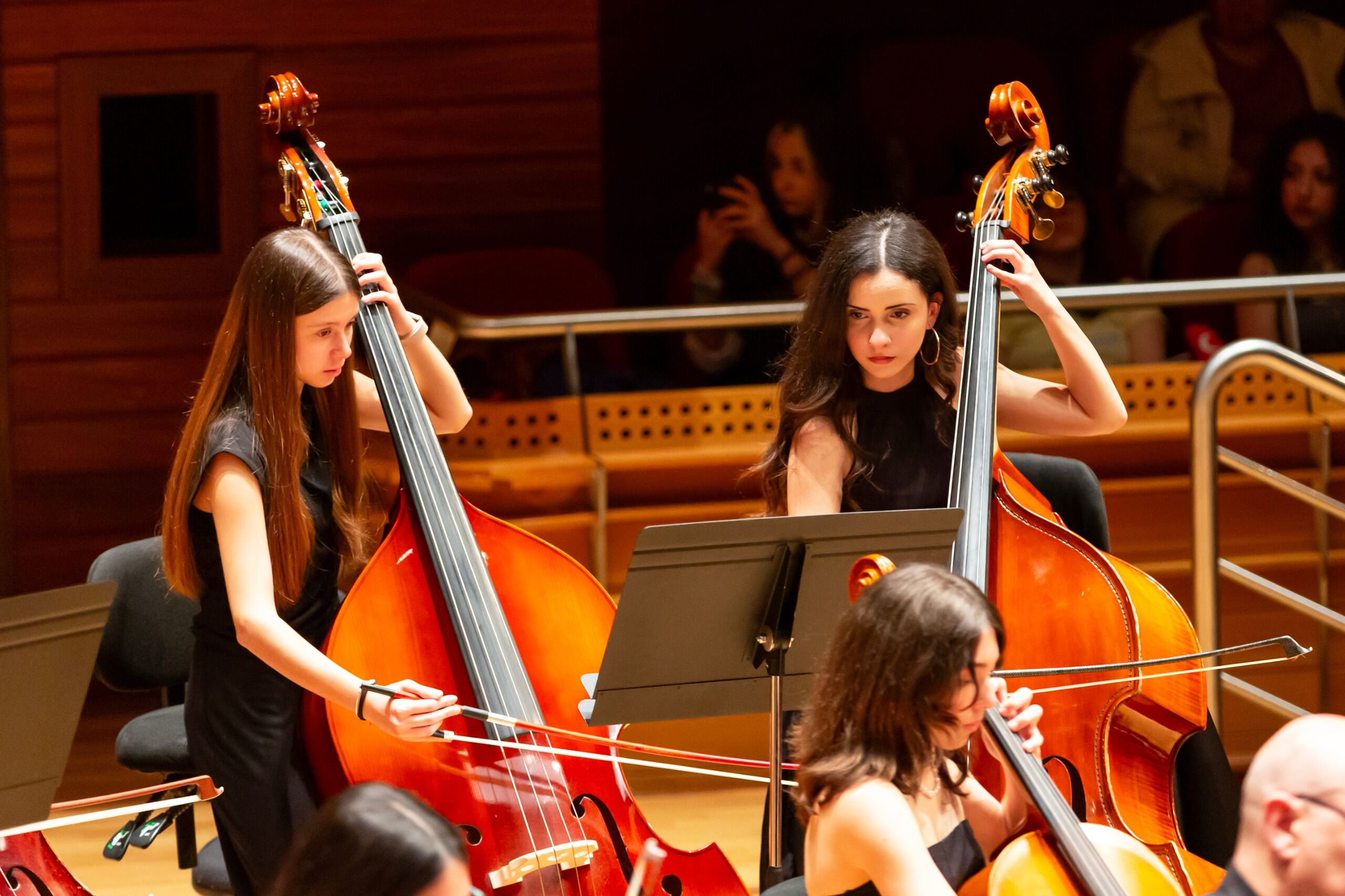 Narlıdere Belediyesi Çocuk Senfoni Orkestrası, Aassm’de 23 Nisan’da Verdiği Konserde 80 Kişilik Kadrosuyla Klasik Eserler, Film Müzikleri Ve Marşlar Seslendirdi (2)