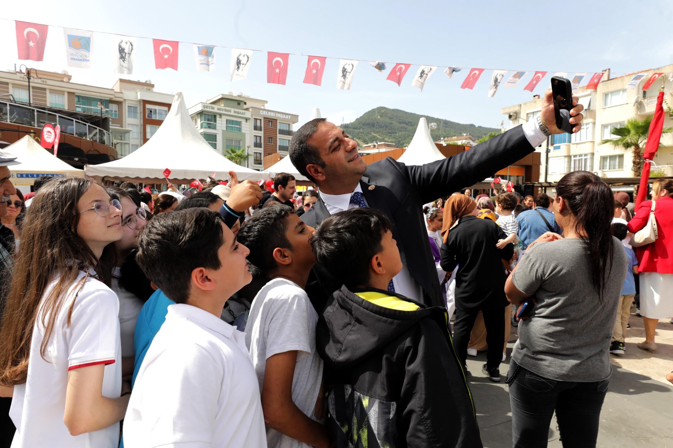 Narlıdere'de 23 Nisan Programı Belli Oldu Hangi Etkinlikler Var (1)-1