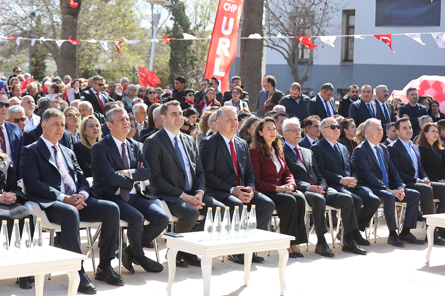 Özgür Özel Urla’da Halk Için Çalışacak Birini Görevlendirdik (16)