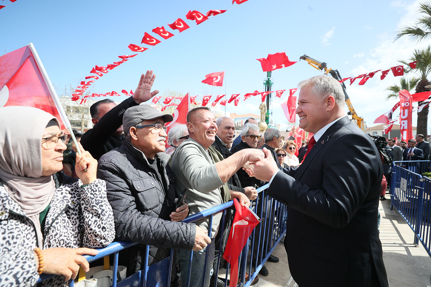Özgür Özel Urla’da Halk Için Çalışacak Birini Görevlendirdik (19)