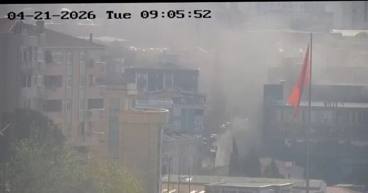 Pendik'te Iş Merkezinde Yangın Paniği! (2)