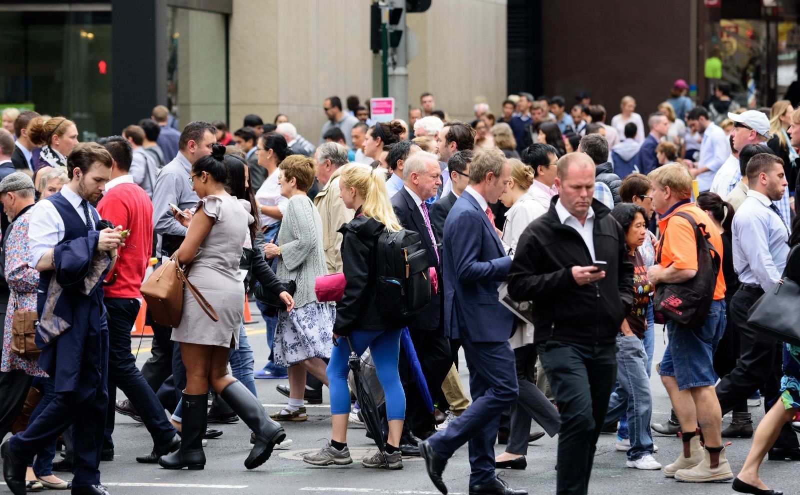 Rüyada Kalabalık Görmek Ne Anlama Gelir (3)