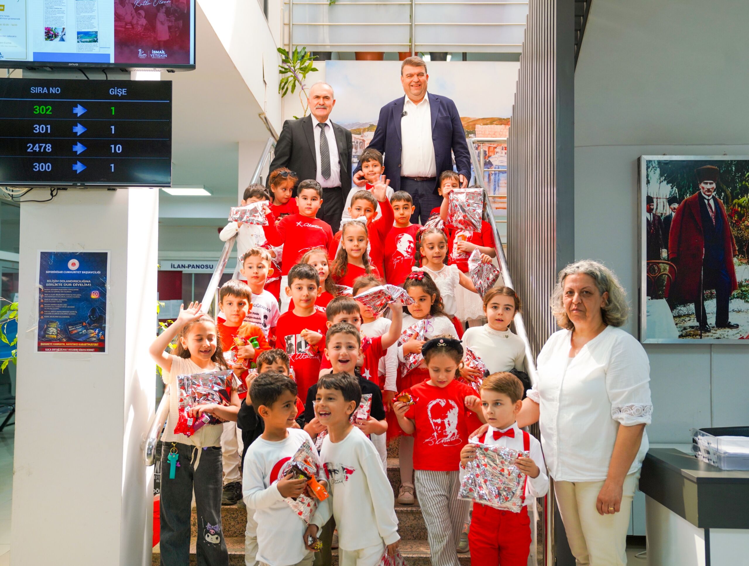 Seferihisar'da 23 Nisan’da Koltuk Çocukların! (1)-1