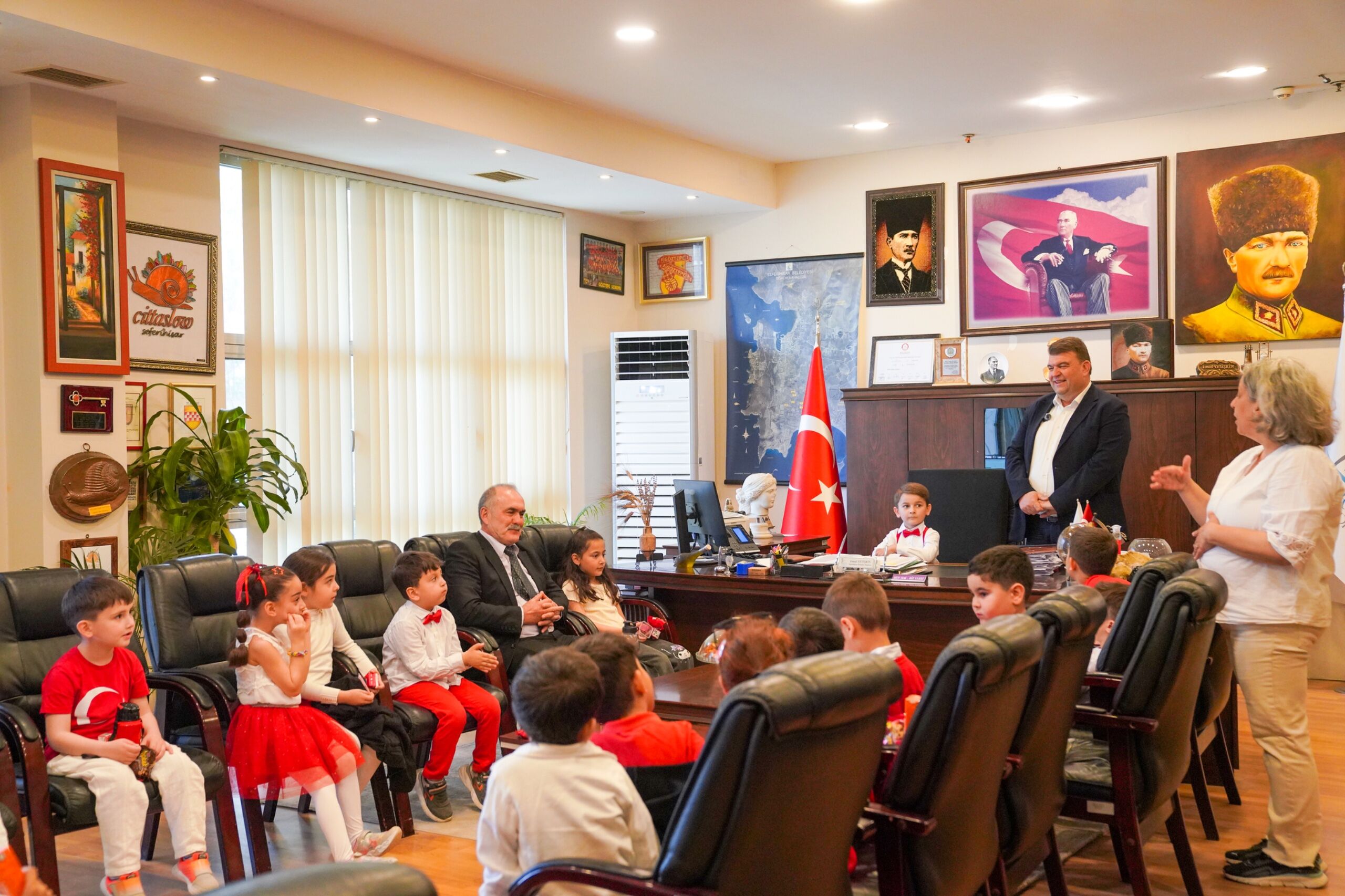 Seferihisar'da 23 Nisan’da Koltuk Çocukların! (4)