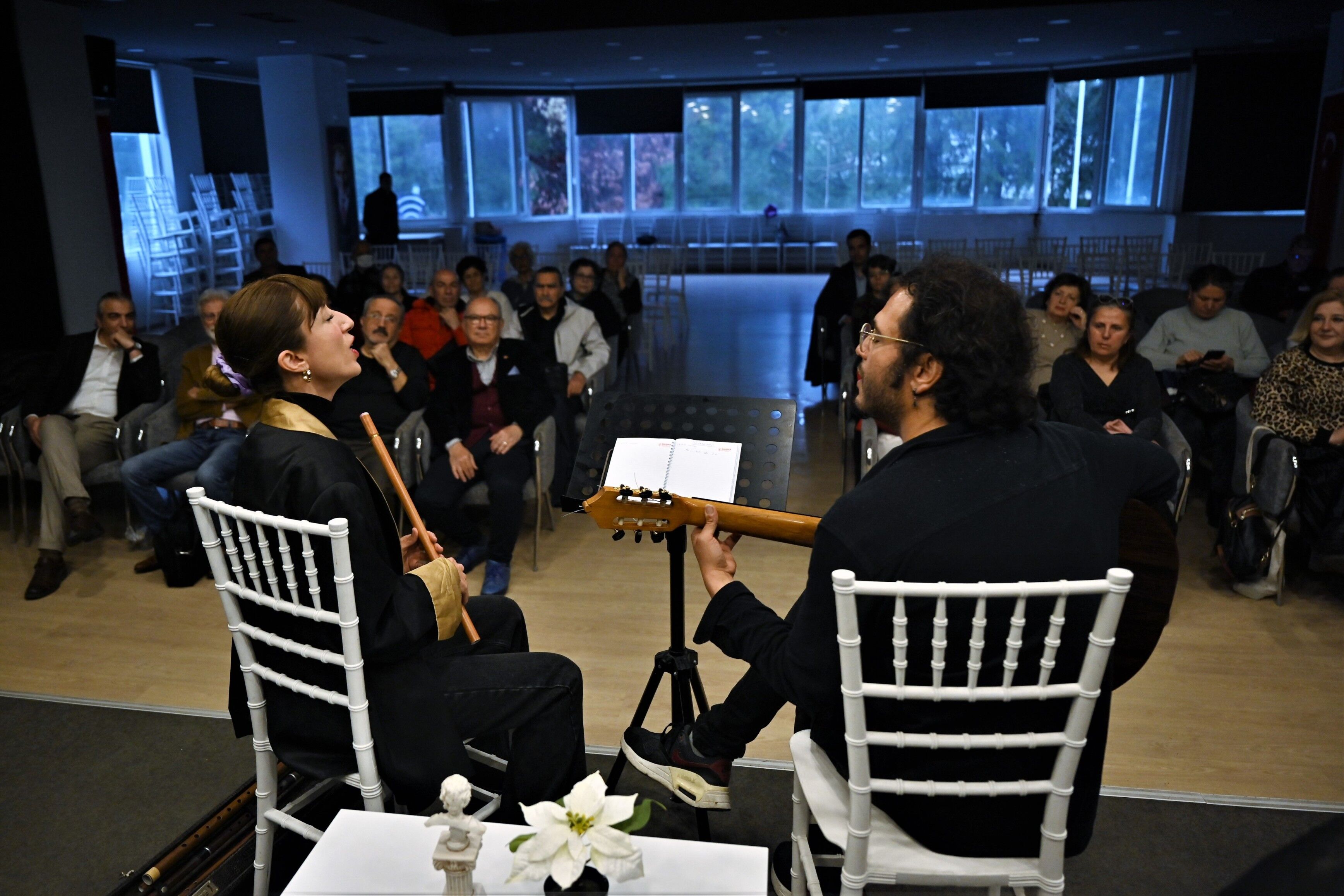 Şiir Ve Psikanaliz Aynı Sahnede Bornova’da Dikkat Çeken Söyleşi (1)