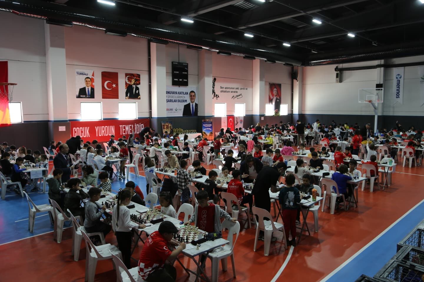 Torbalı’da Düzenlenen Satranç Turnuvasında (8)