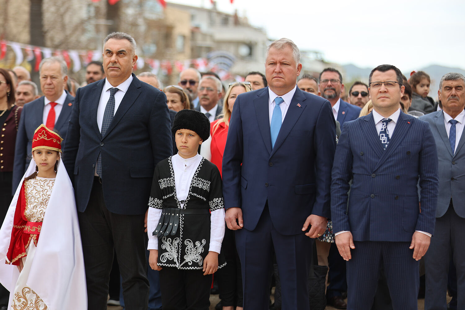 Urla’da 23 Nisan Coşkusu 106. Yıl Gurur Ve Neşeyle Kutlandı (1)-1