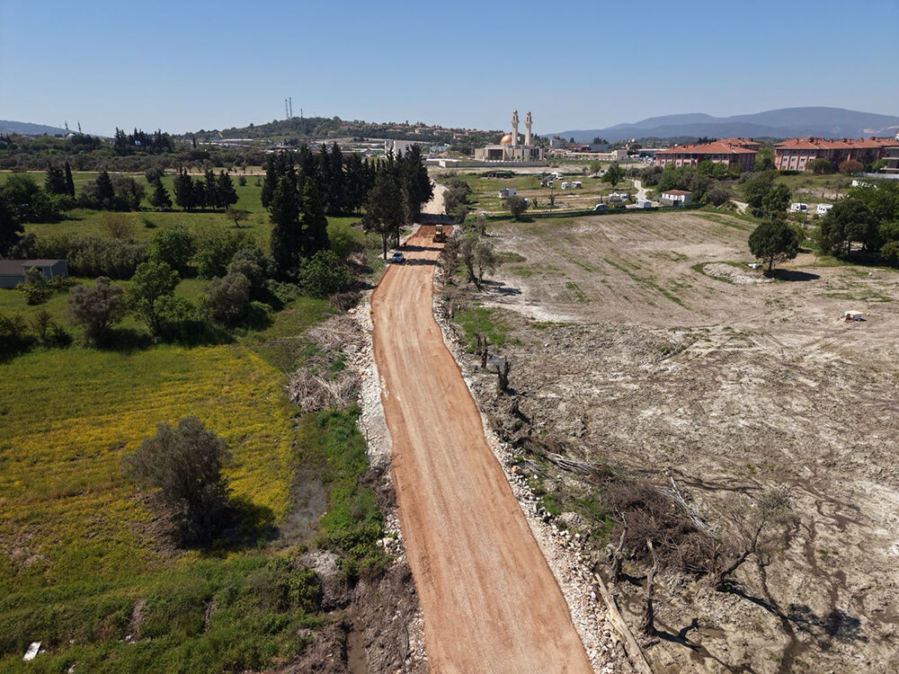 Urla’da Ulaşım Hamlesi Her Mahallede Yoğun Mesai (6)