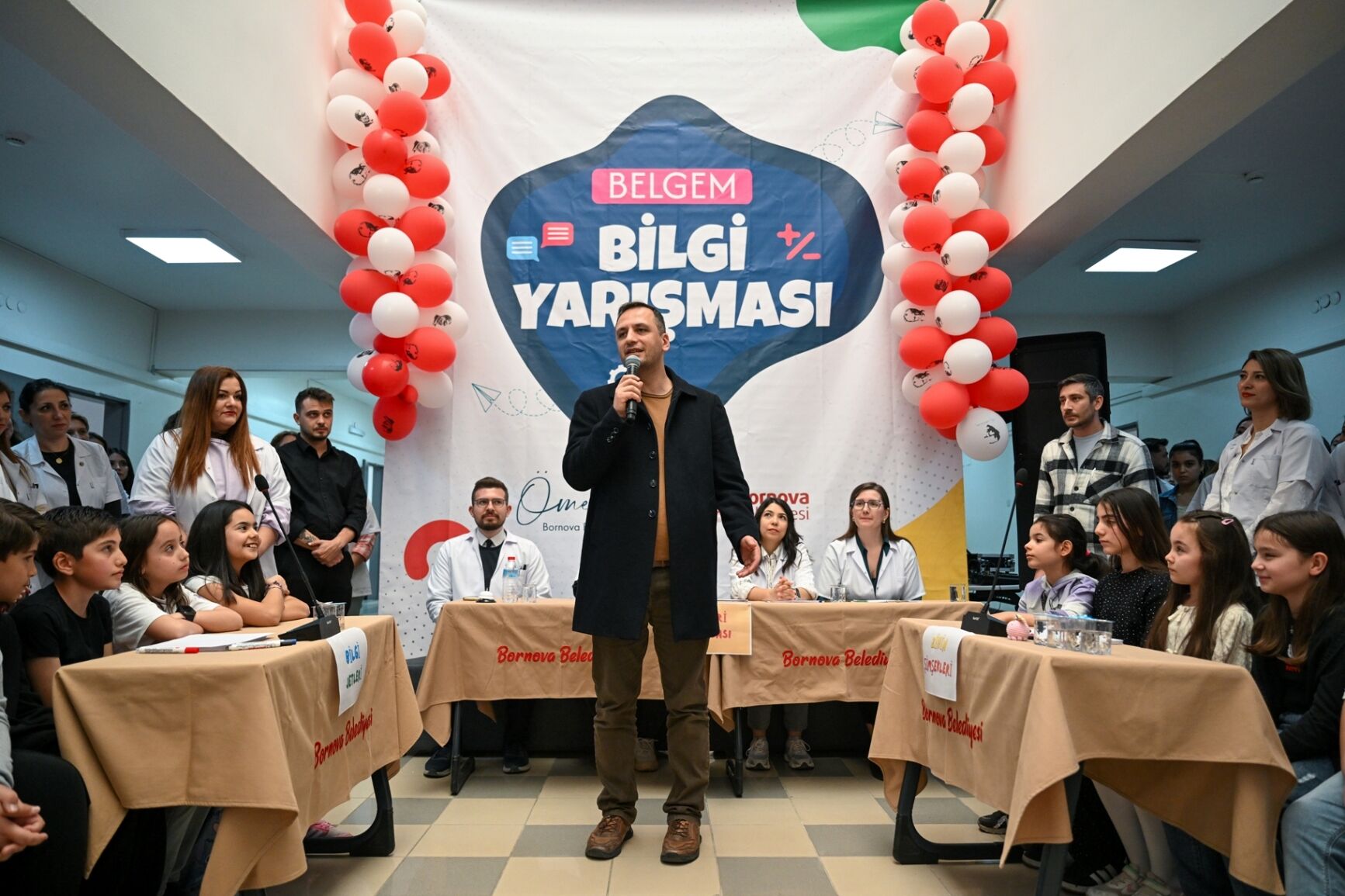 4. ve 5. sınıf öğrencileri bilgi yarışmasında kıyasıya yarıştı