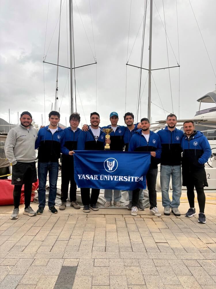 Yaşar'dan Üçte Üç Şampiyonluk 222