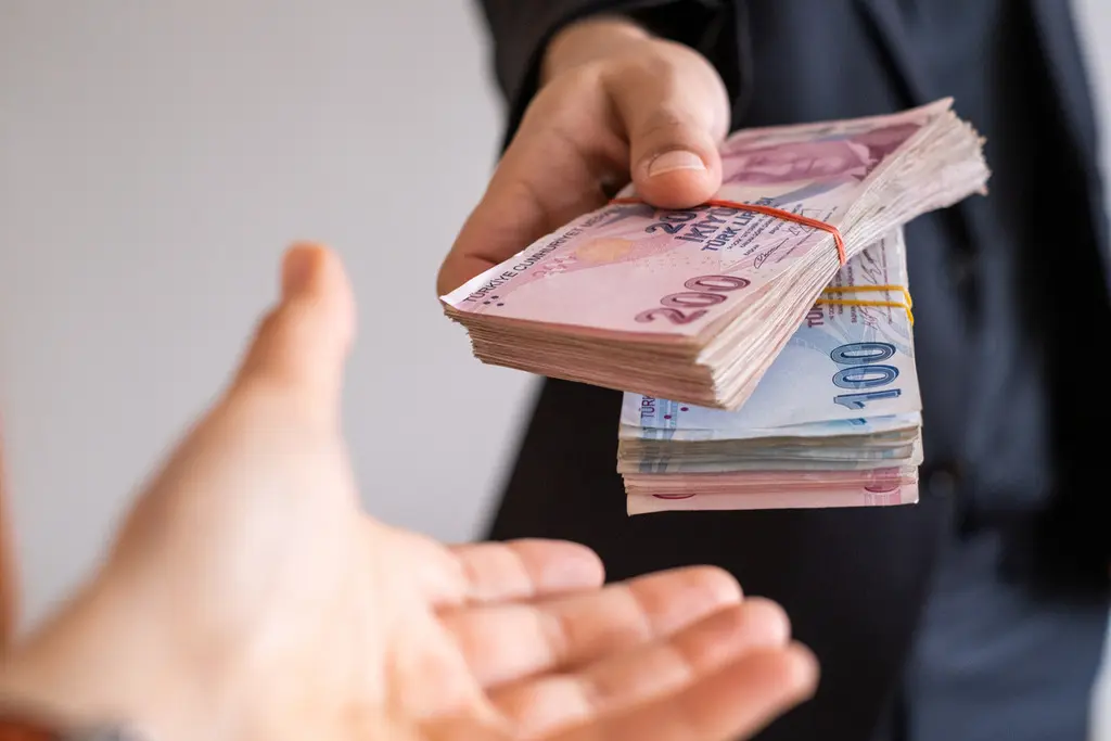 Milyonların gözü Temmuz’da: Emekli ve memur zammı için 'en kötü ihtimal' deyip rakam verdi