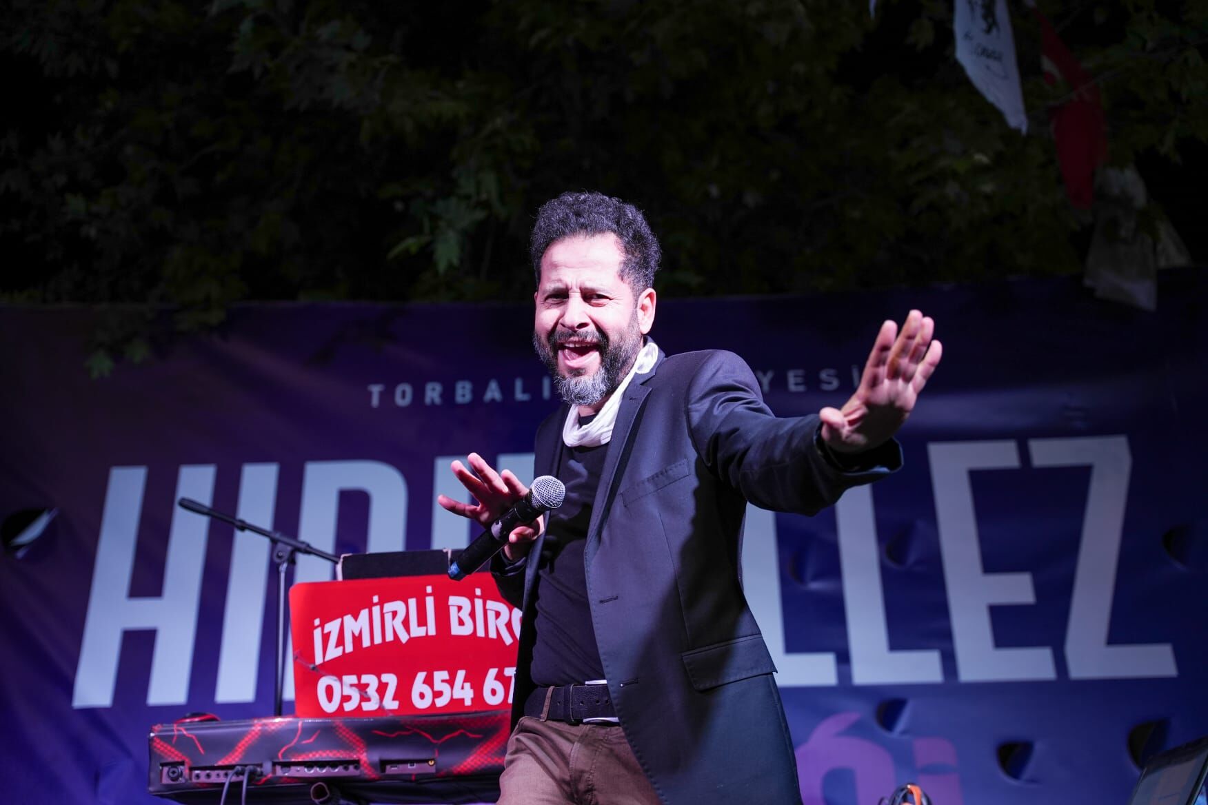 Torbalı’da Hıdırellez ateşi geceyi aydınlattı