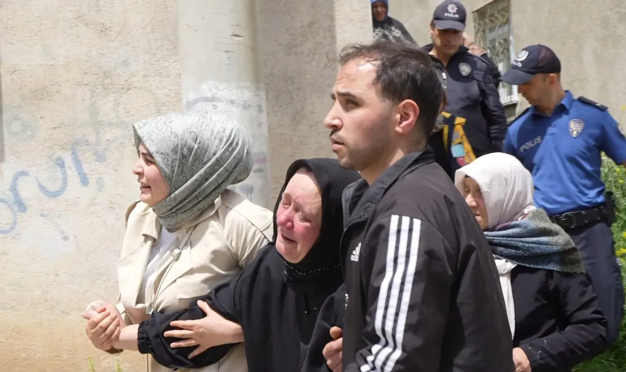 19 Yaşındaki Üniversite Öğrencisi Evinde Ölü Bulundu-1