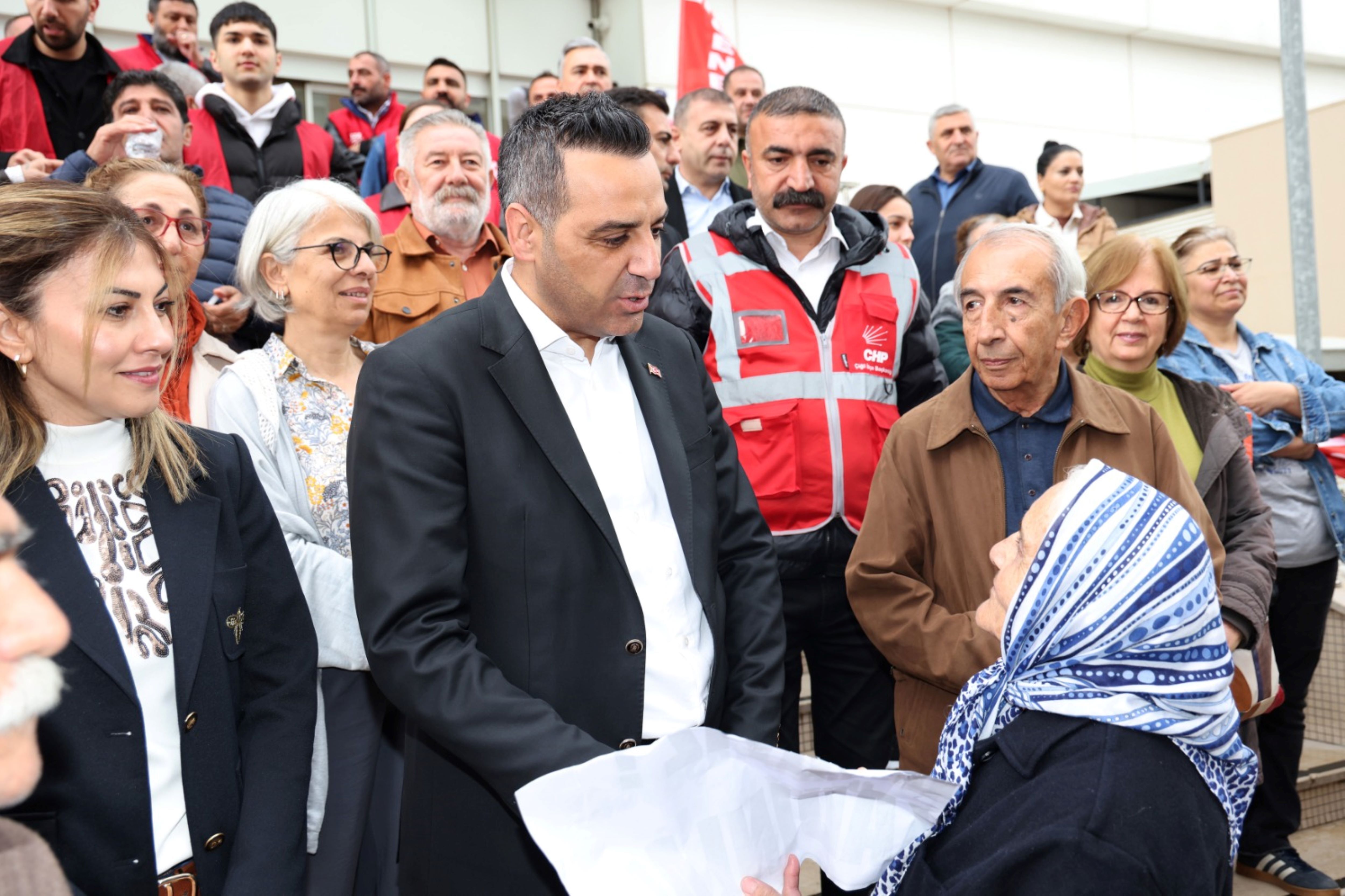 9E43Çiğli 1 Mayıs