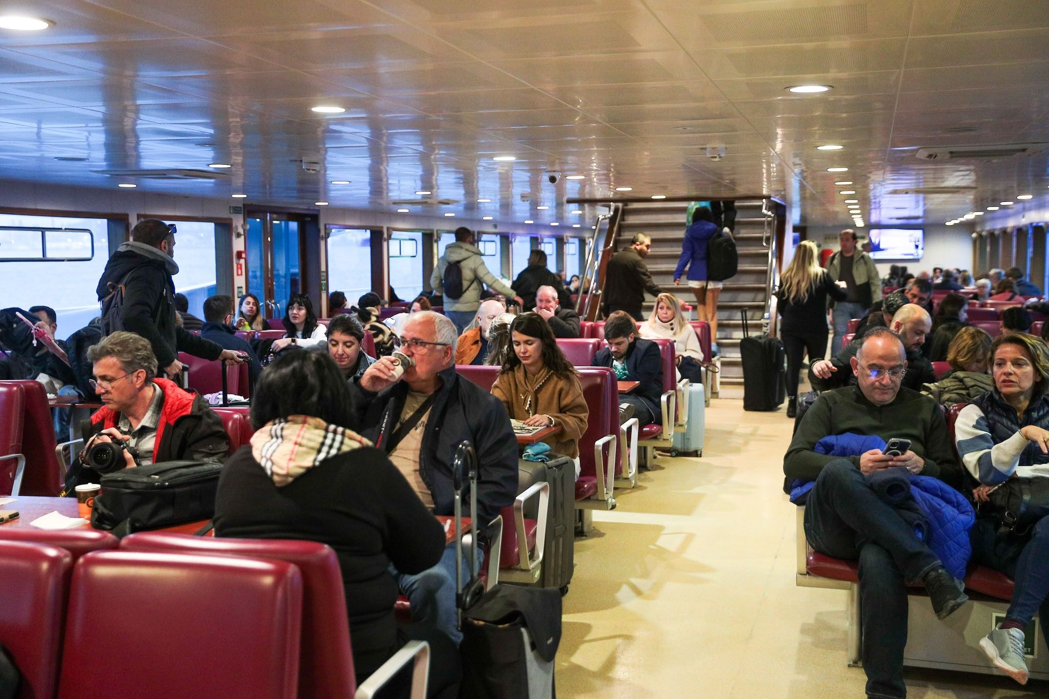 Aliaport’ta Düzenli Seferlerin Başlamasının Ardından Üç Haftada 4 Bin 502 Yolcuya Ulaşıldı. Midilli Hattında Seferlerin Yaz Boyunca Artması Bekleniyor (3)