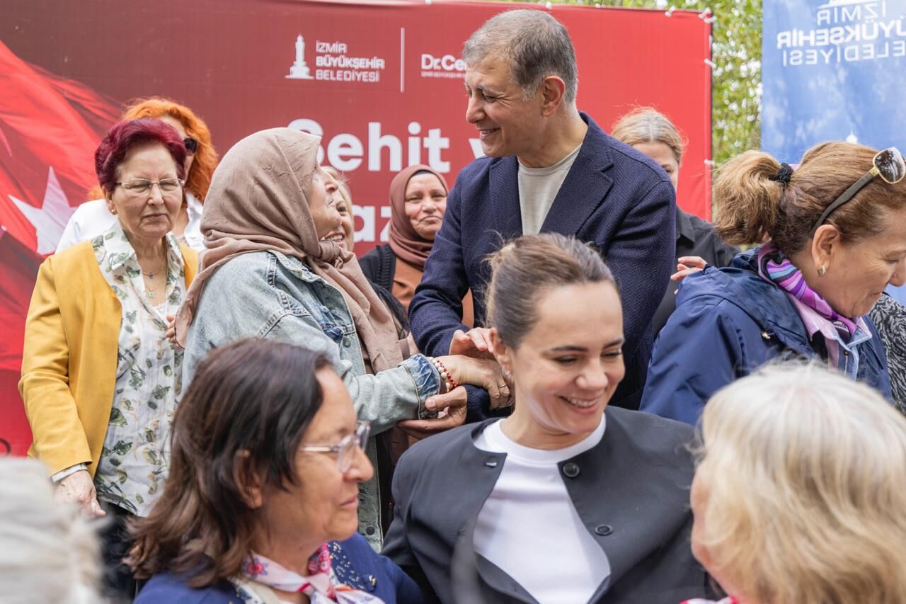 Başkan Tugay’dan Şehit Annelerine Anlamlı Ziyaret (5)
