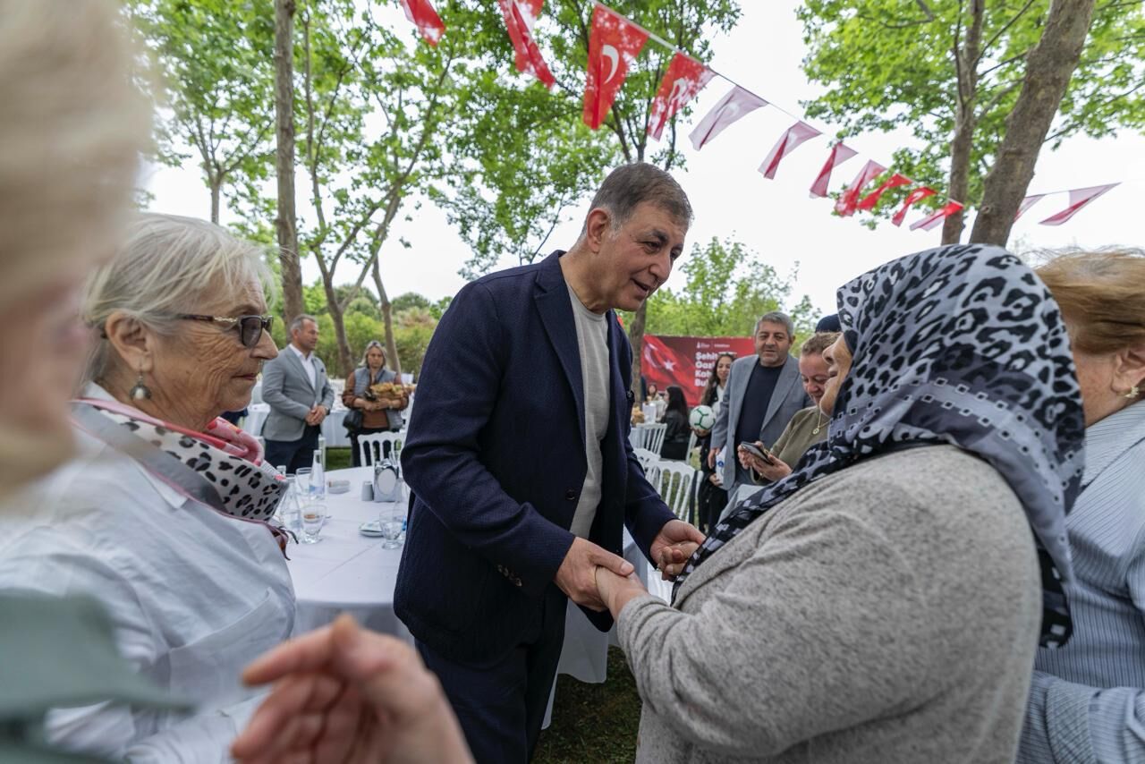 Başkan Tugay’dan Şehit Annelerine Anlamlı Ziyaret (6)