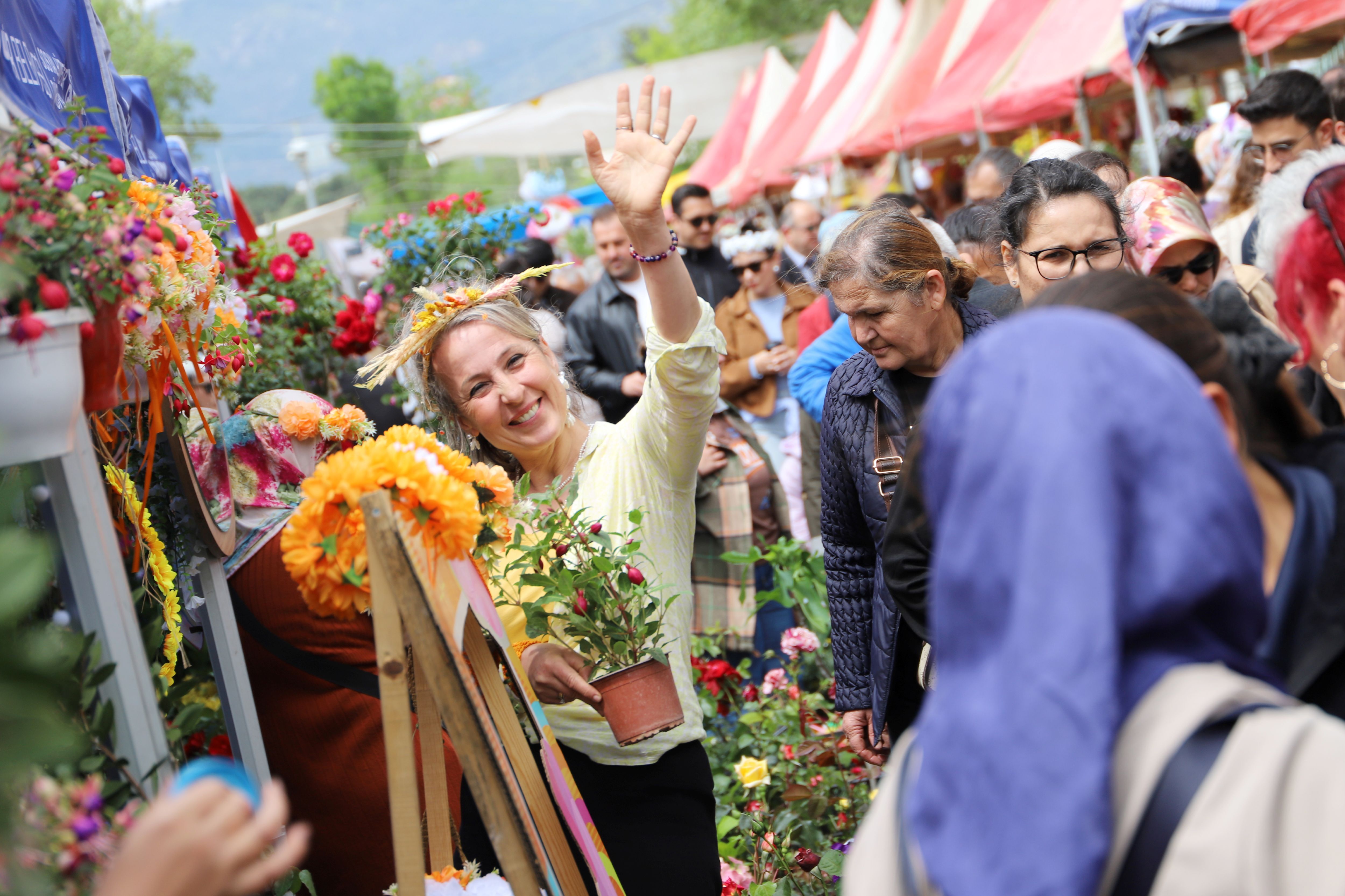 Bayındır'da Uluslararası Çiçek Festivali’ne Yoğun Ilgi (3)