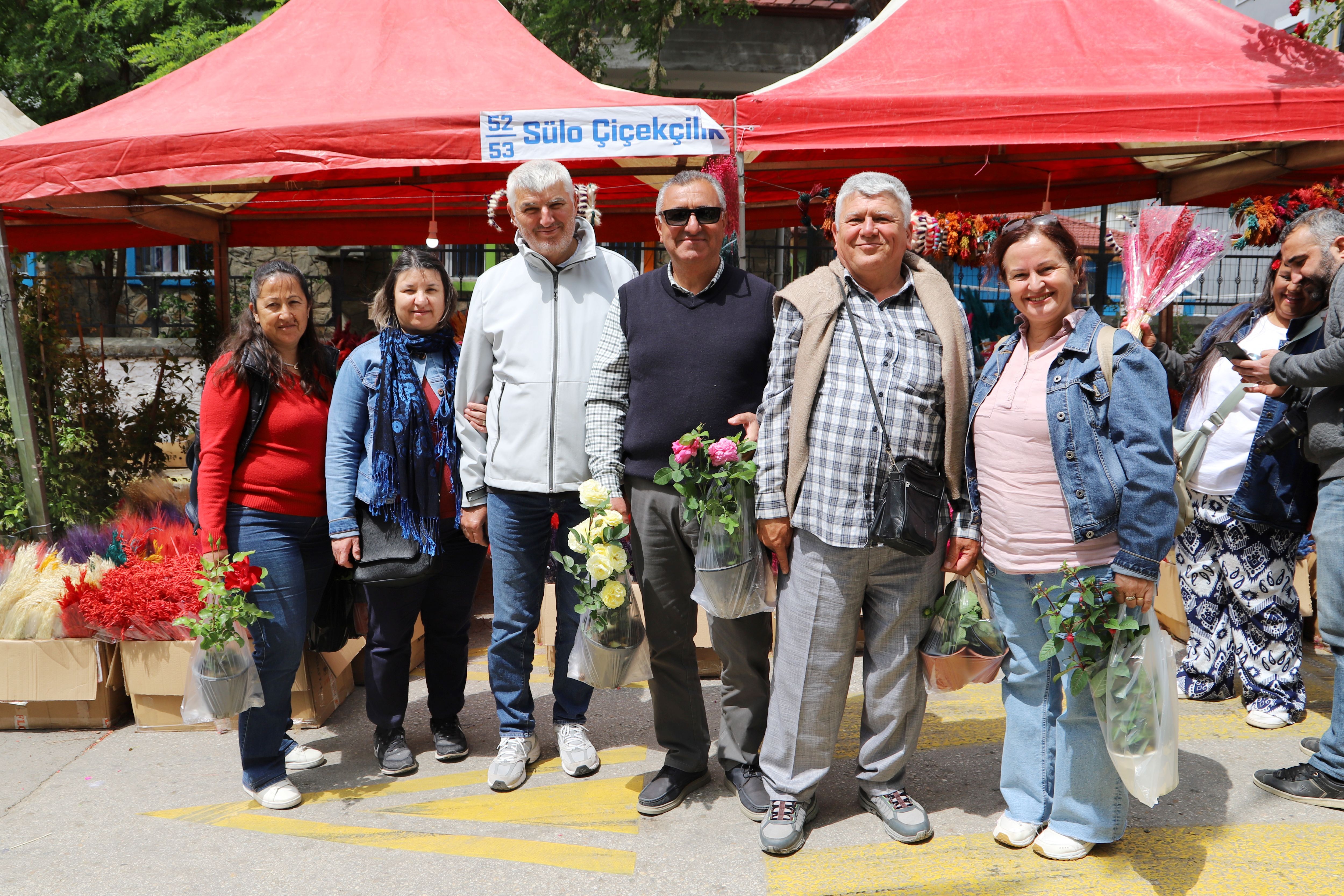 Bayındır'da Uluslararası Çiçek Festivali’ne Yoğun Ilgi (6)