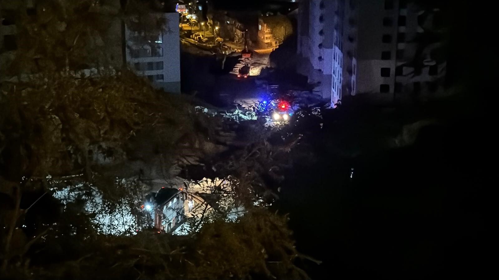 Bayram Izninde Çıkan Zanlı 3 Kişiyi Bıçakladı Termal Dronlu Gece Aramasıyla Yakalandı (3)