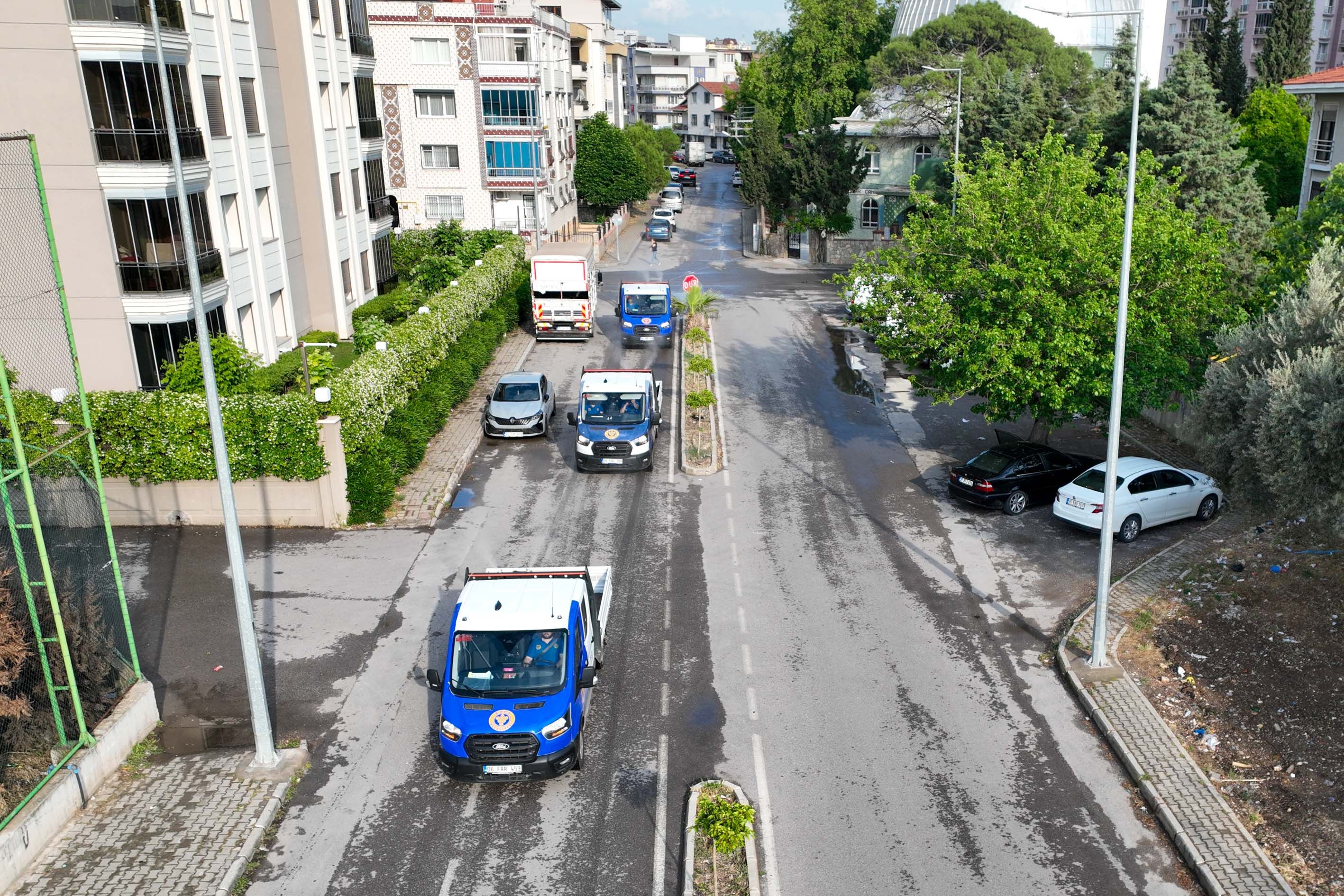 Buca’da Mesai Uzman Ekipler 6 Gün Ilaçlama Yapacak (2)